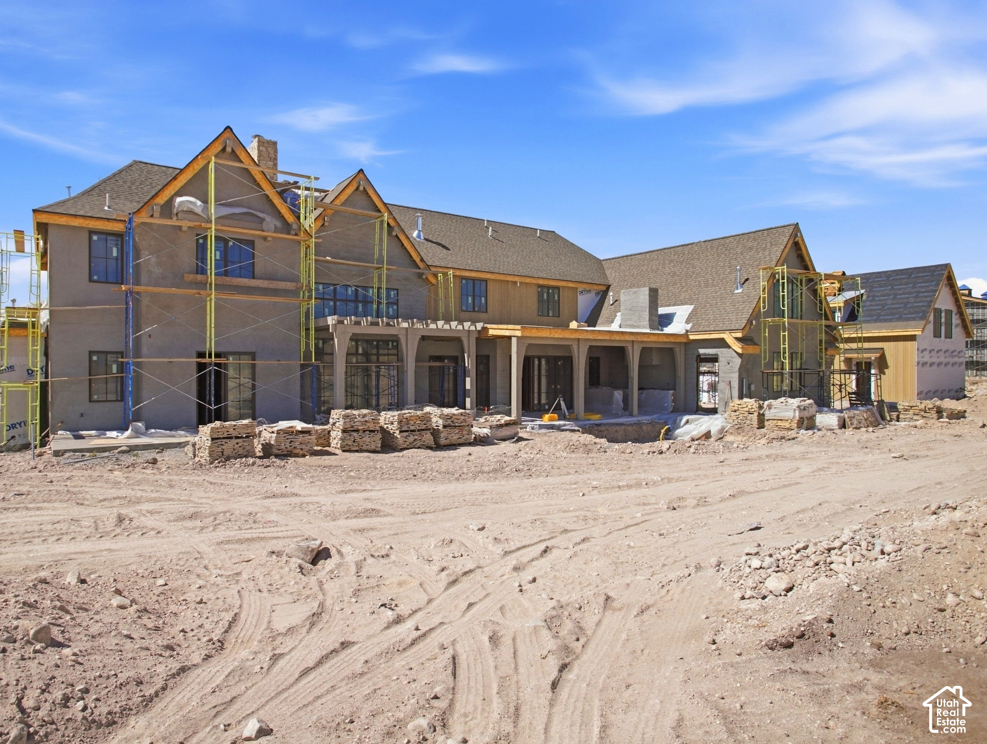 main property photo 15