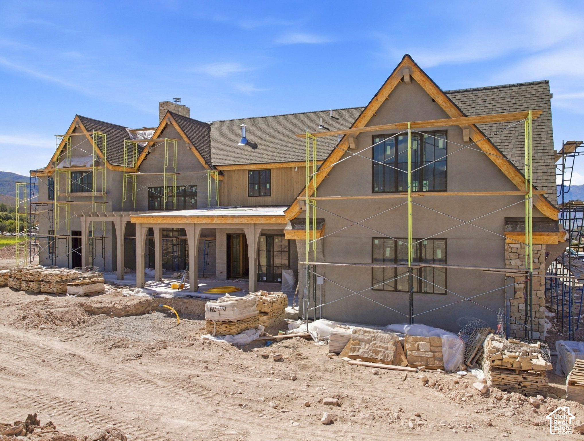 main property photo 18