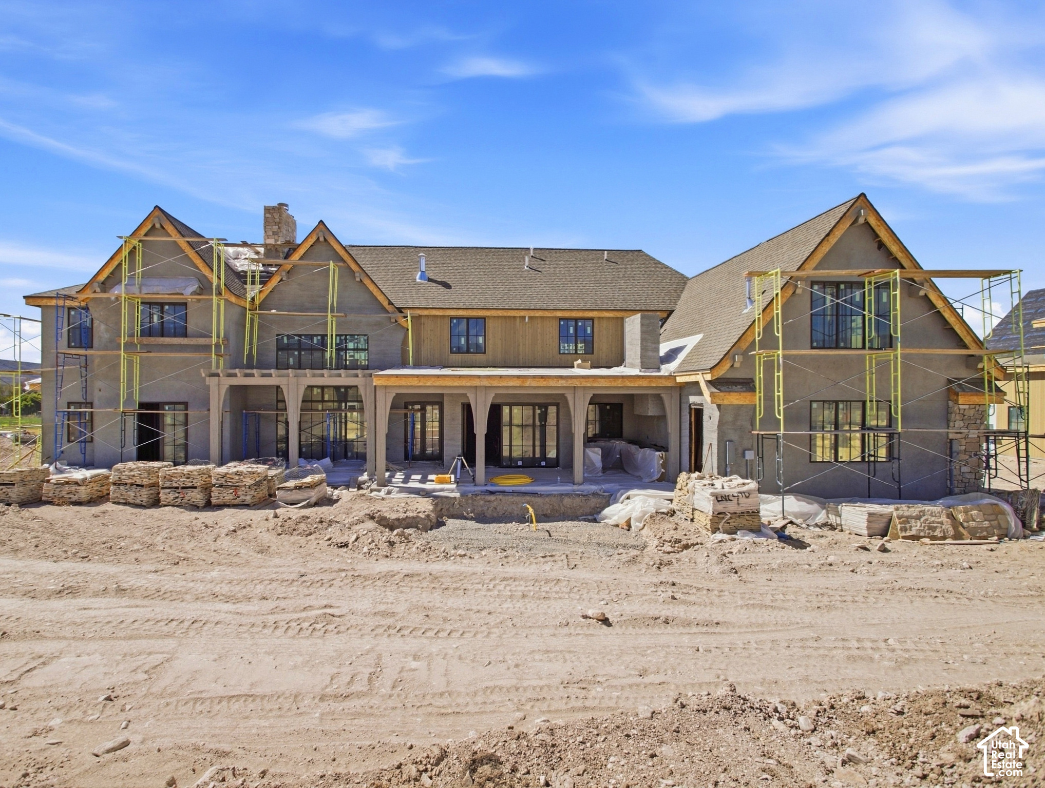 main property photo 19