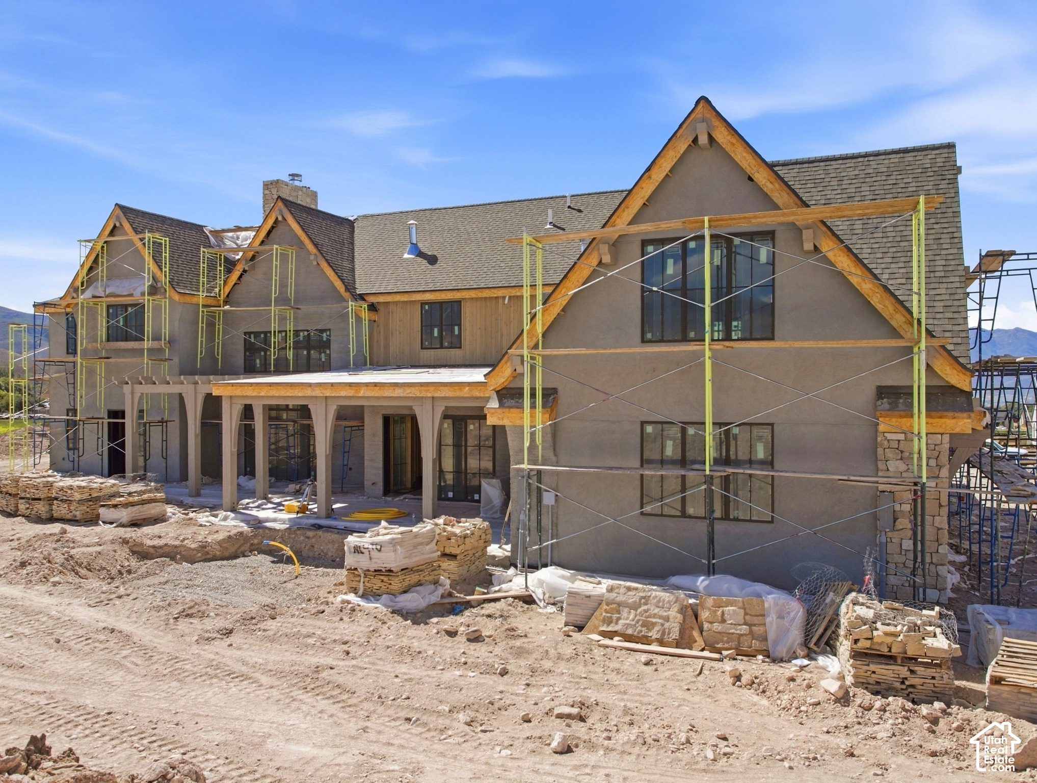 main property photo 20