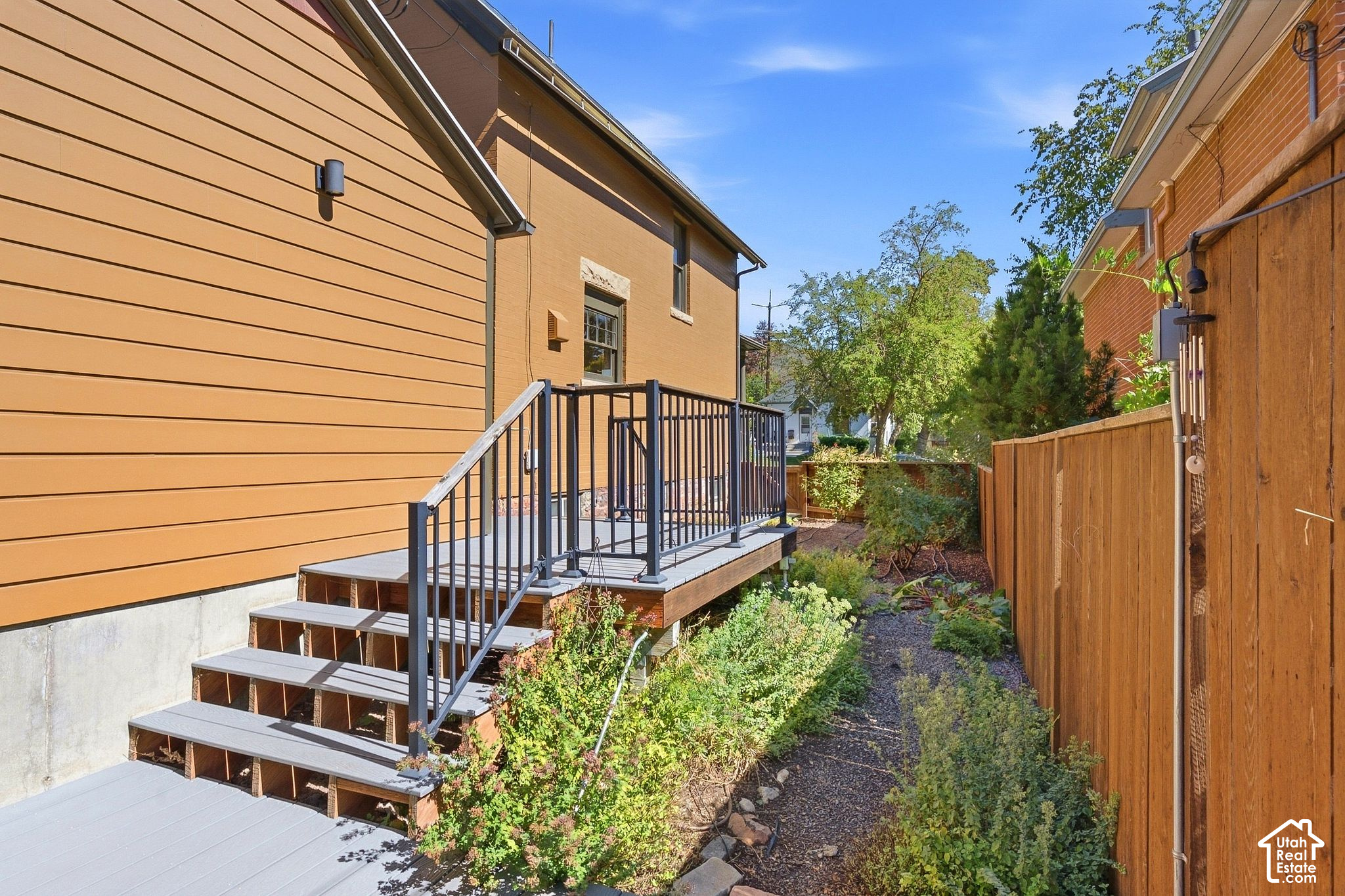 main property photo 45
