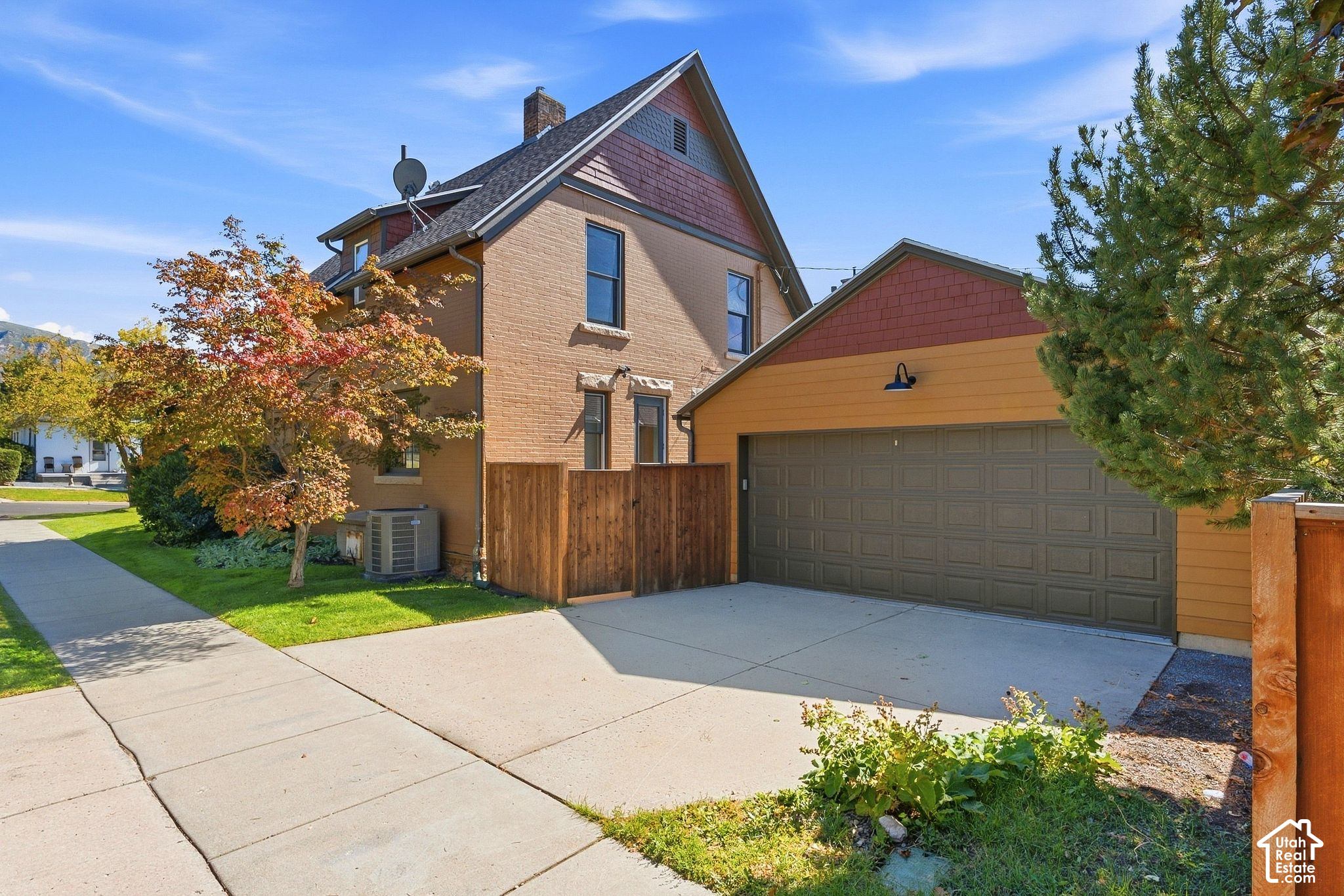 main property photo 6