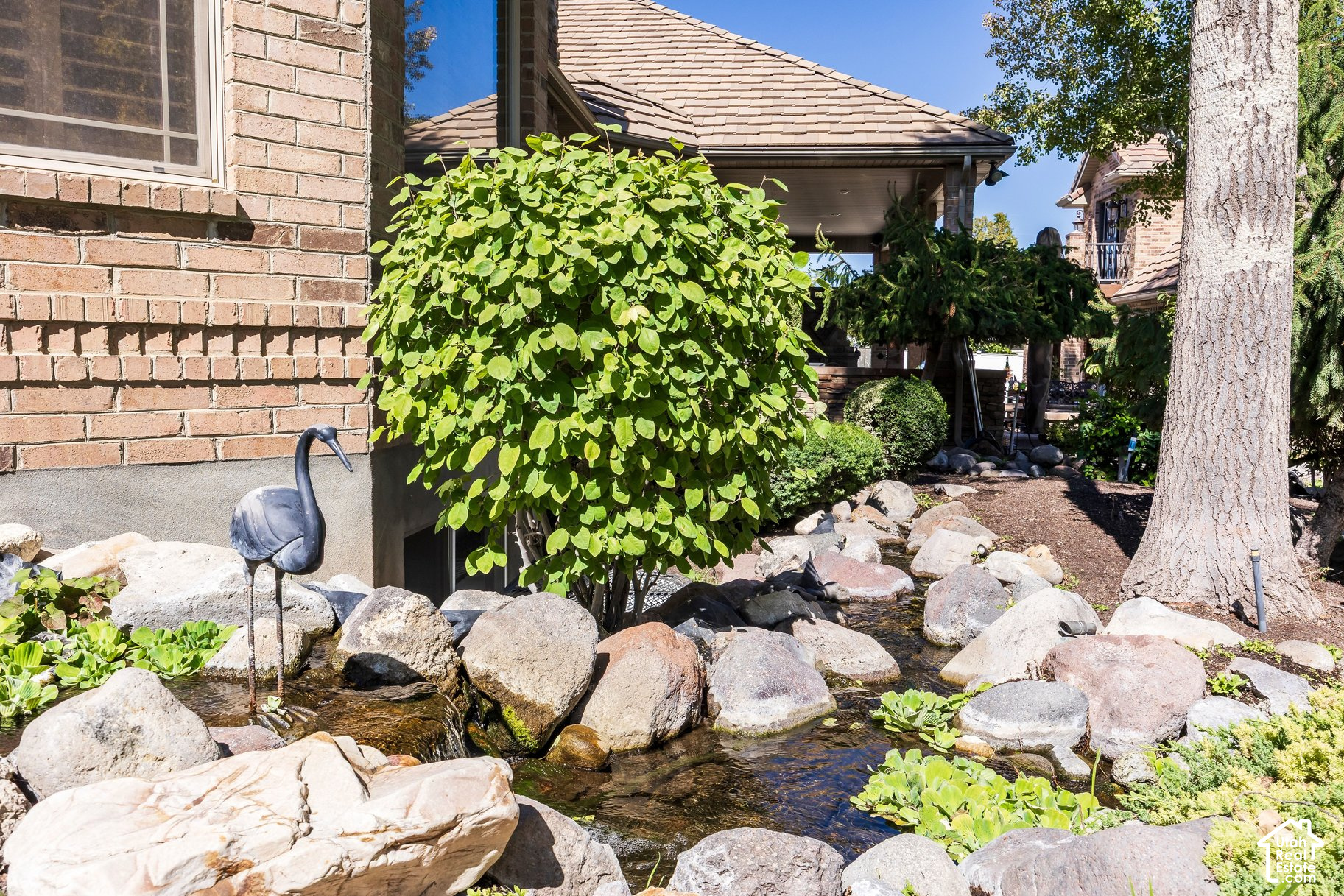 main property photo 70