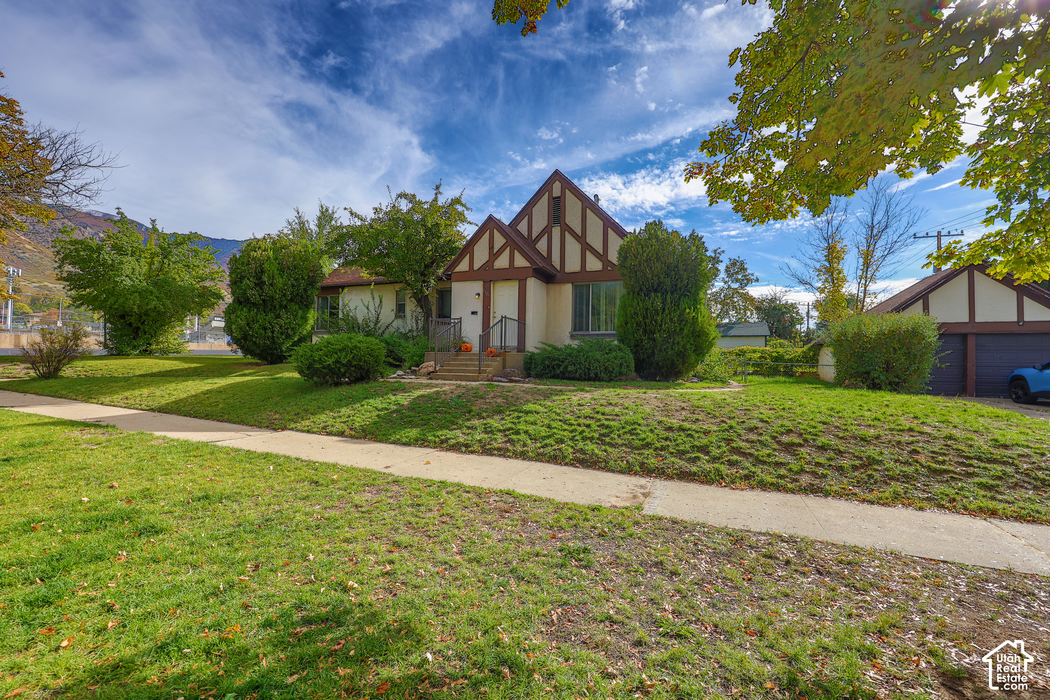 main property photo 34