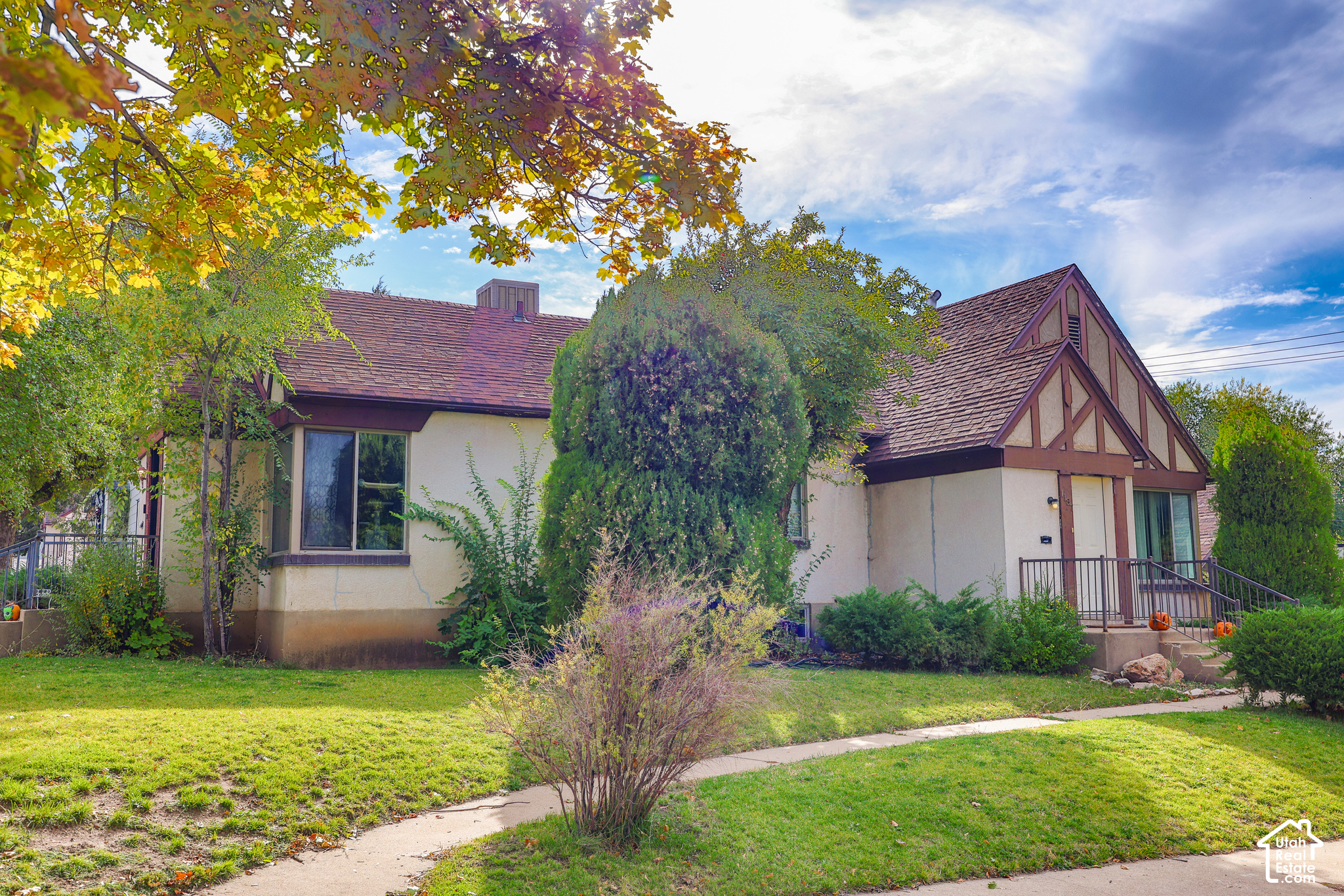 main property photo 43