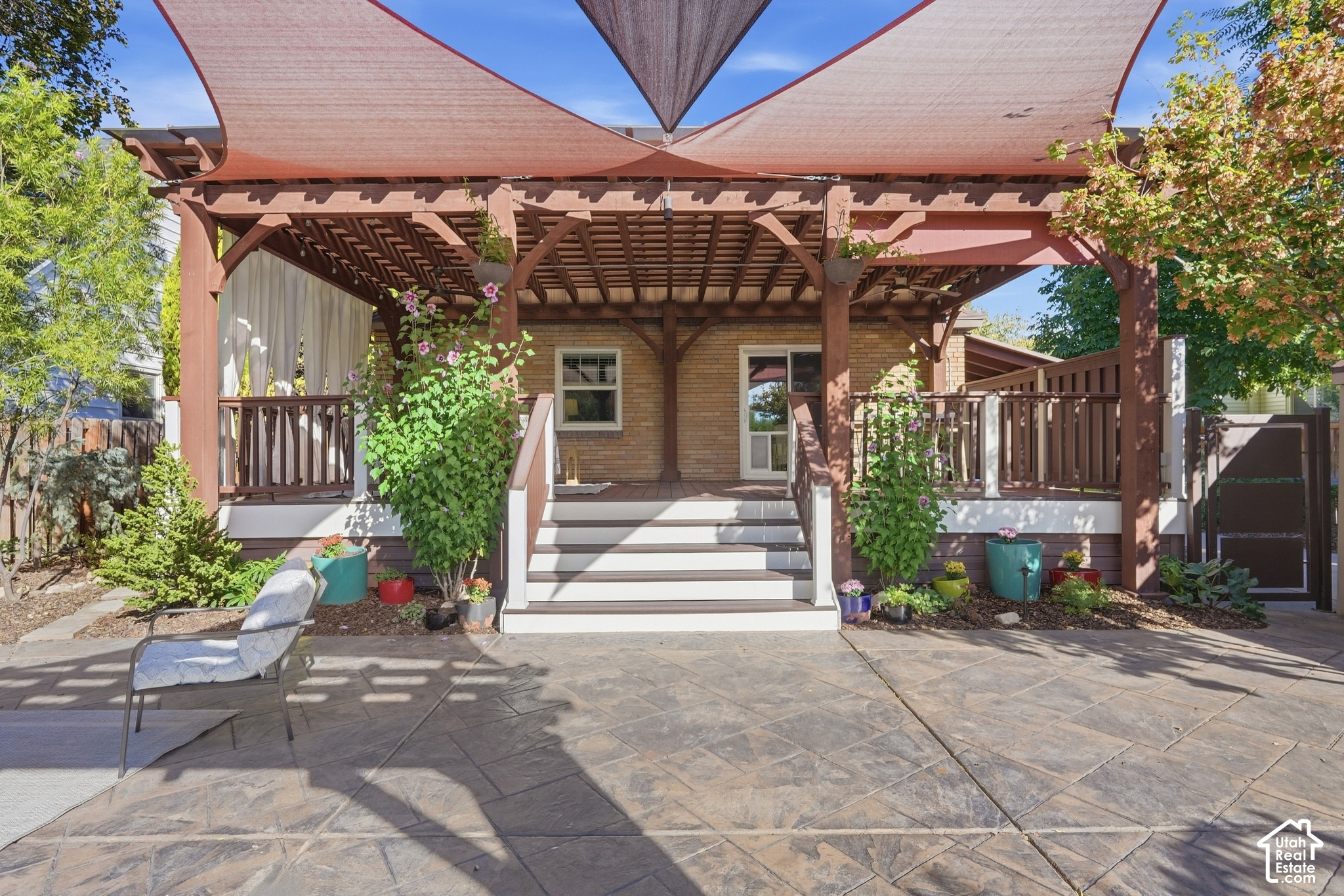 main property photo 46