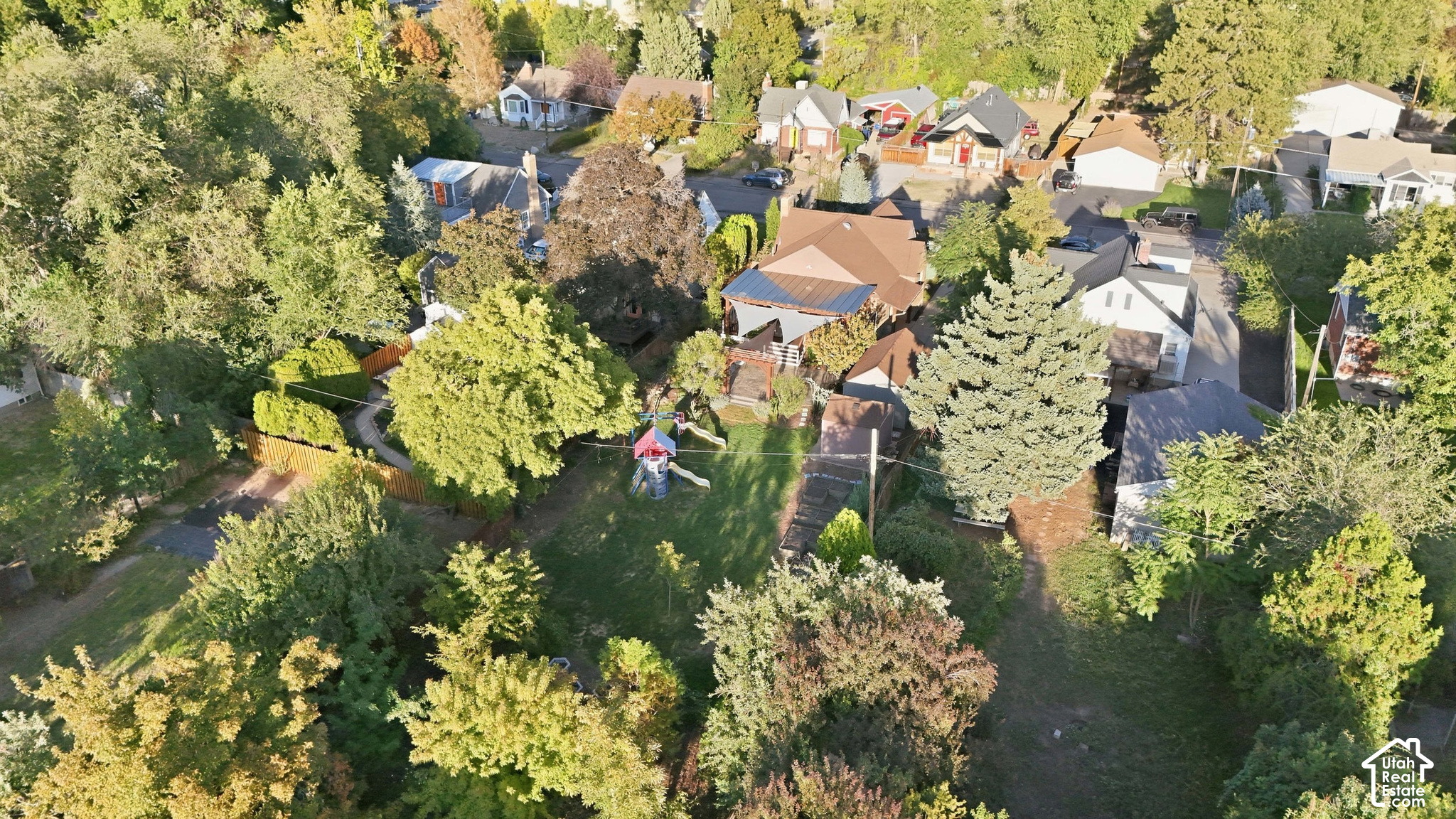 main property photo 75