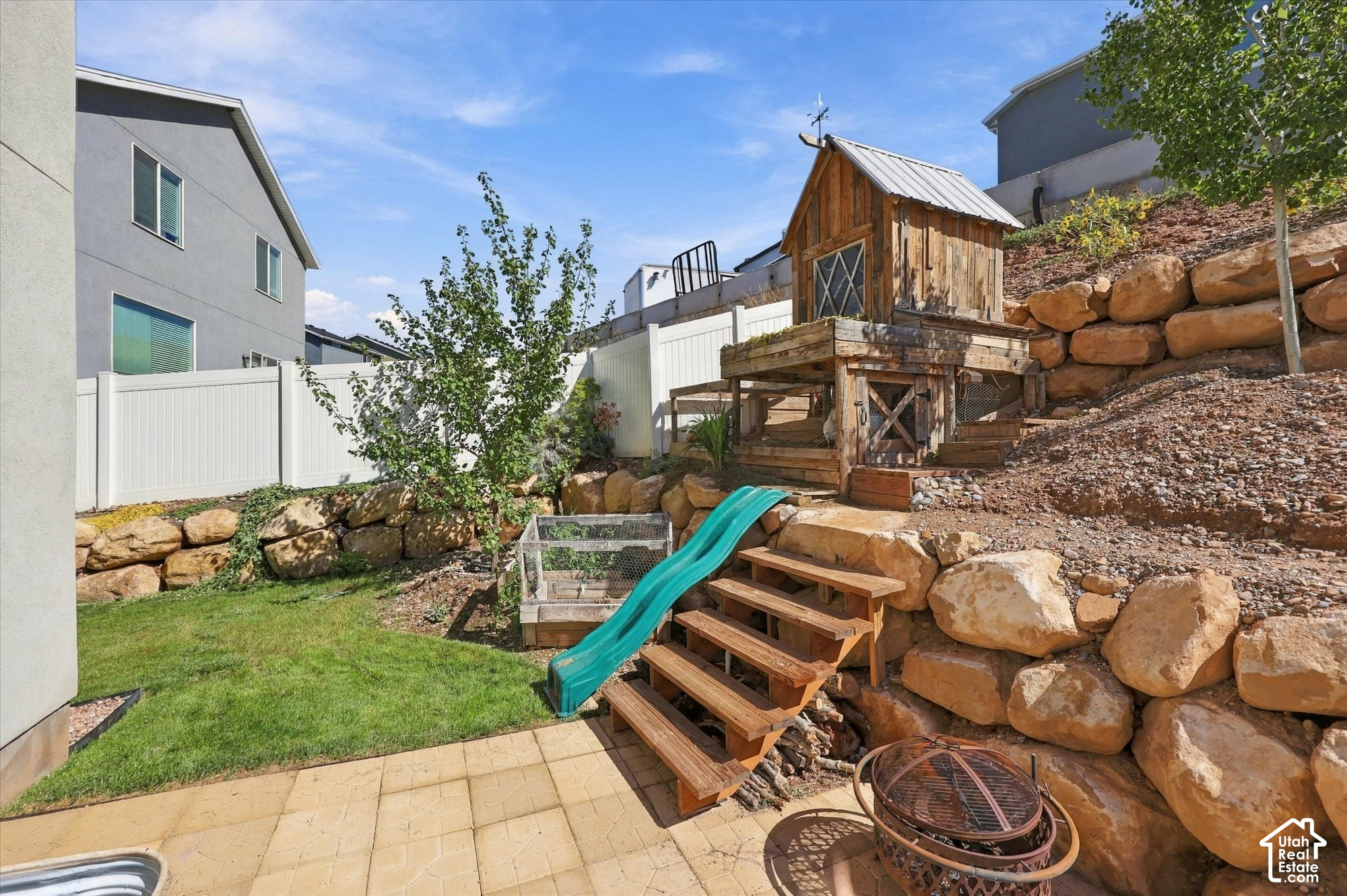 main property photo 38