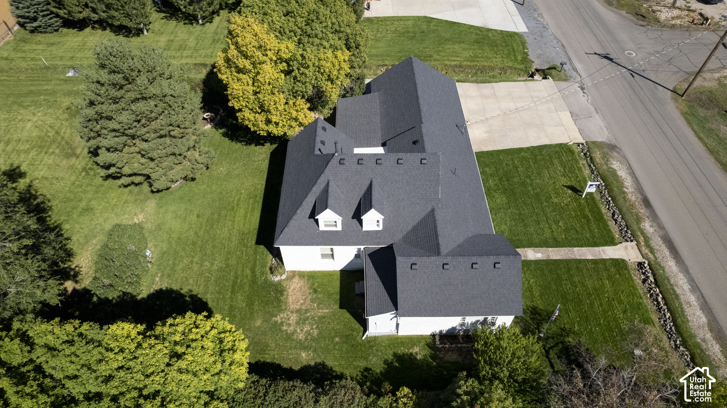 main property photo 43