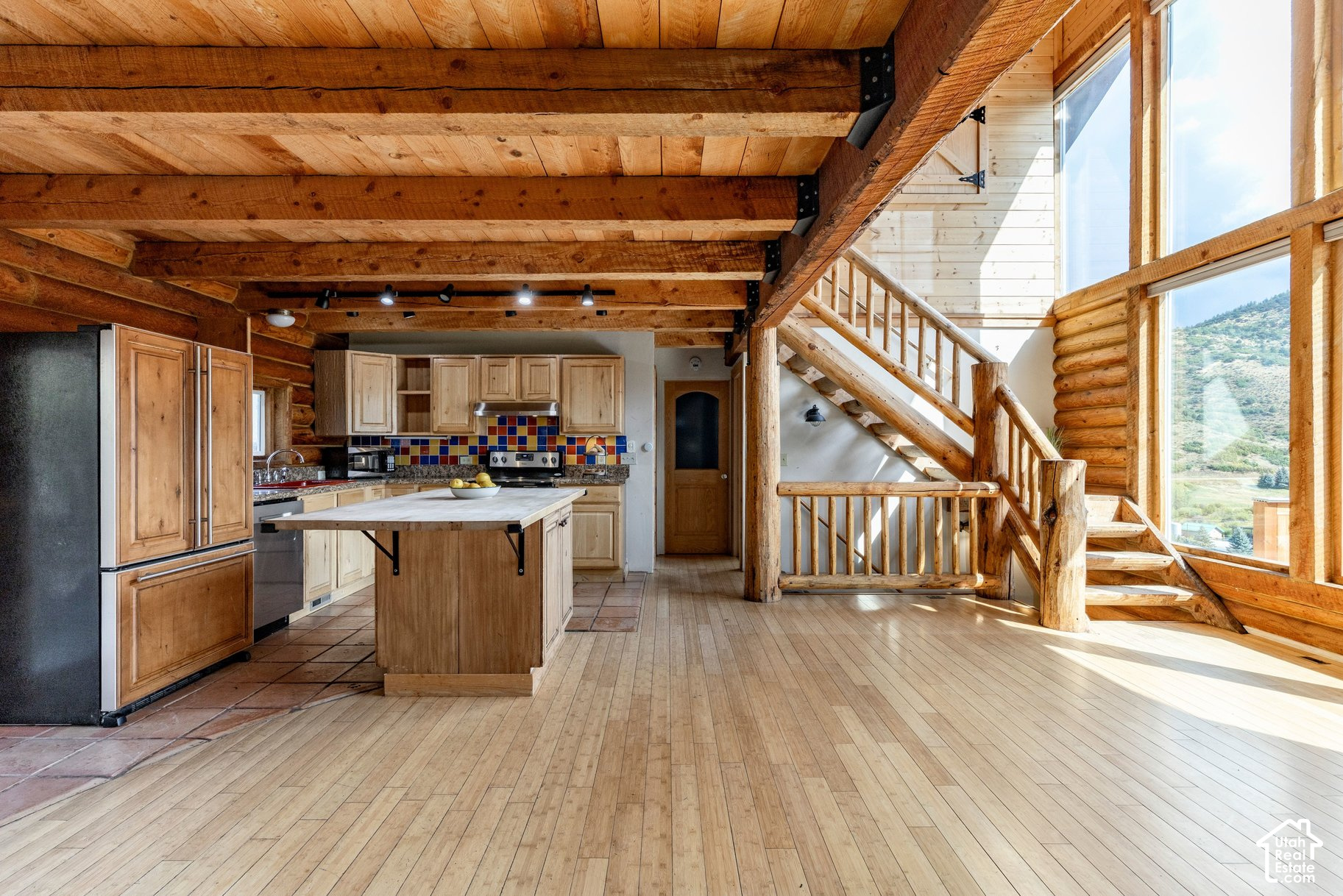 main property photo 17