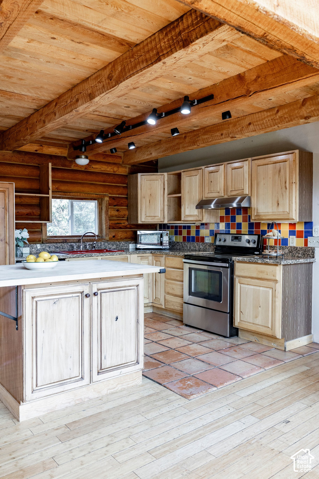main property photo 54