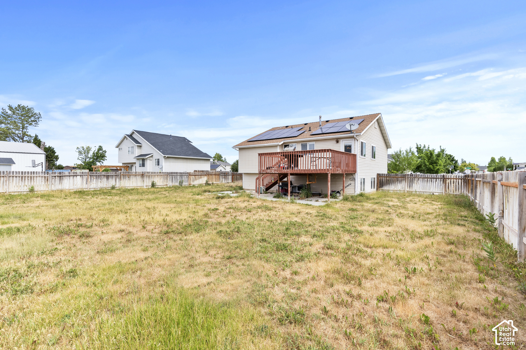 main property photo 22