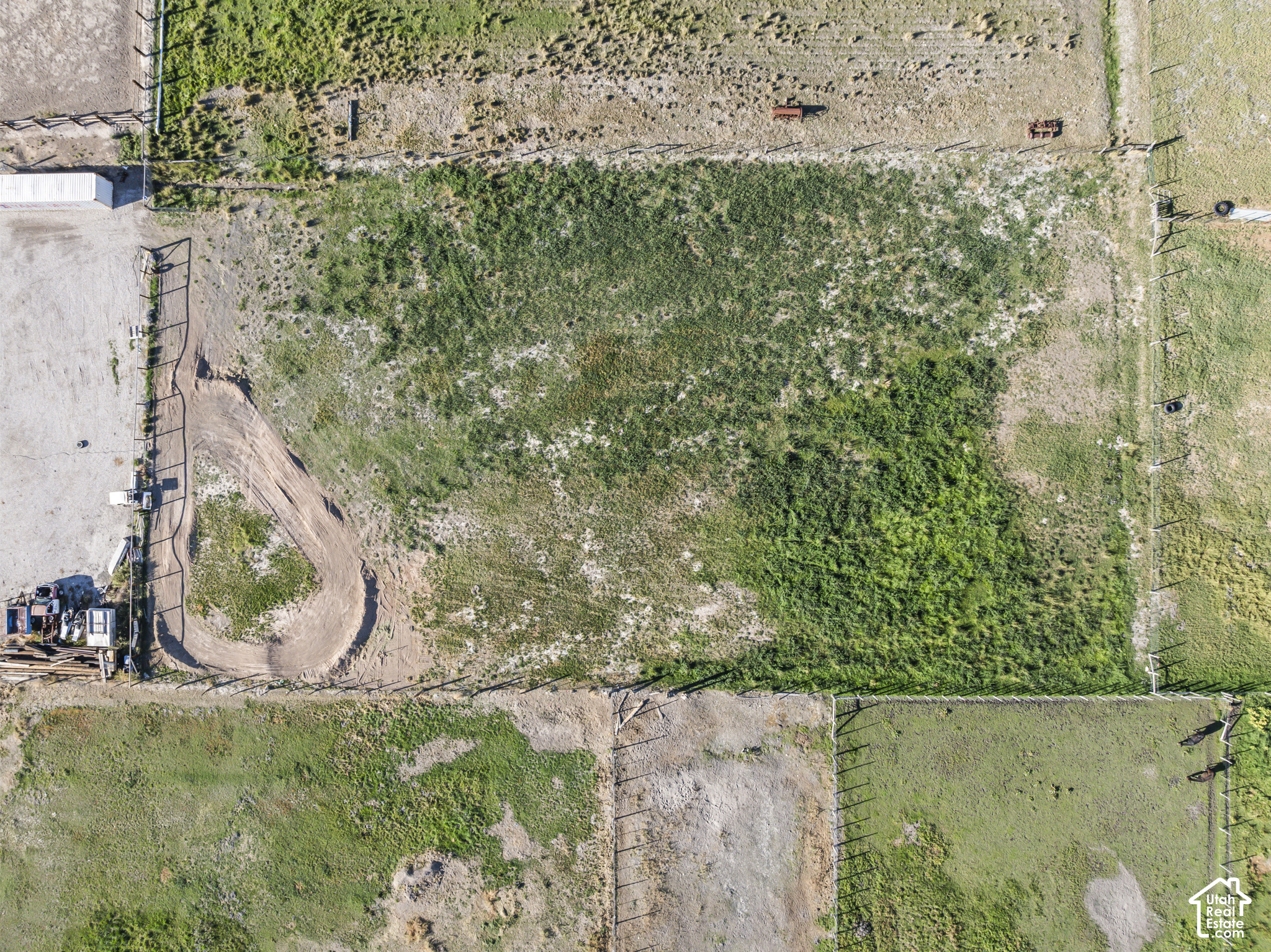 main property photo 17