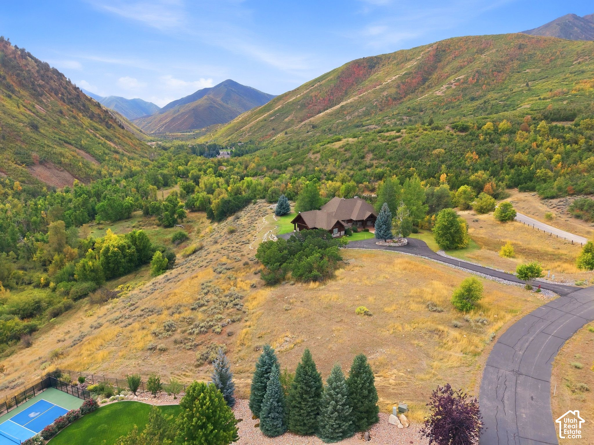 main property photo 3