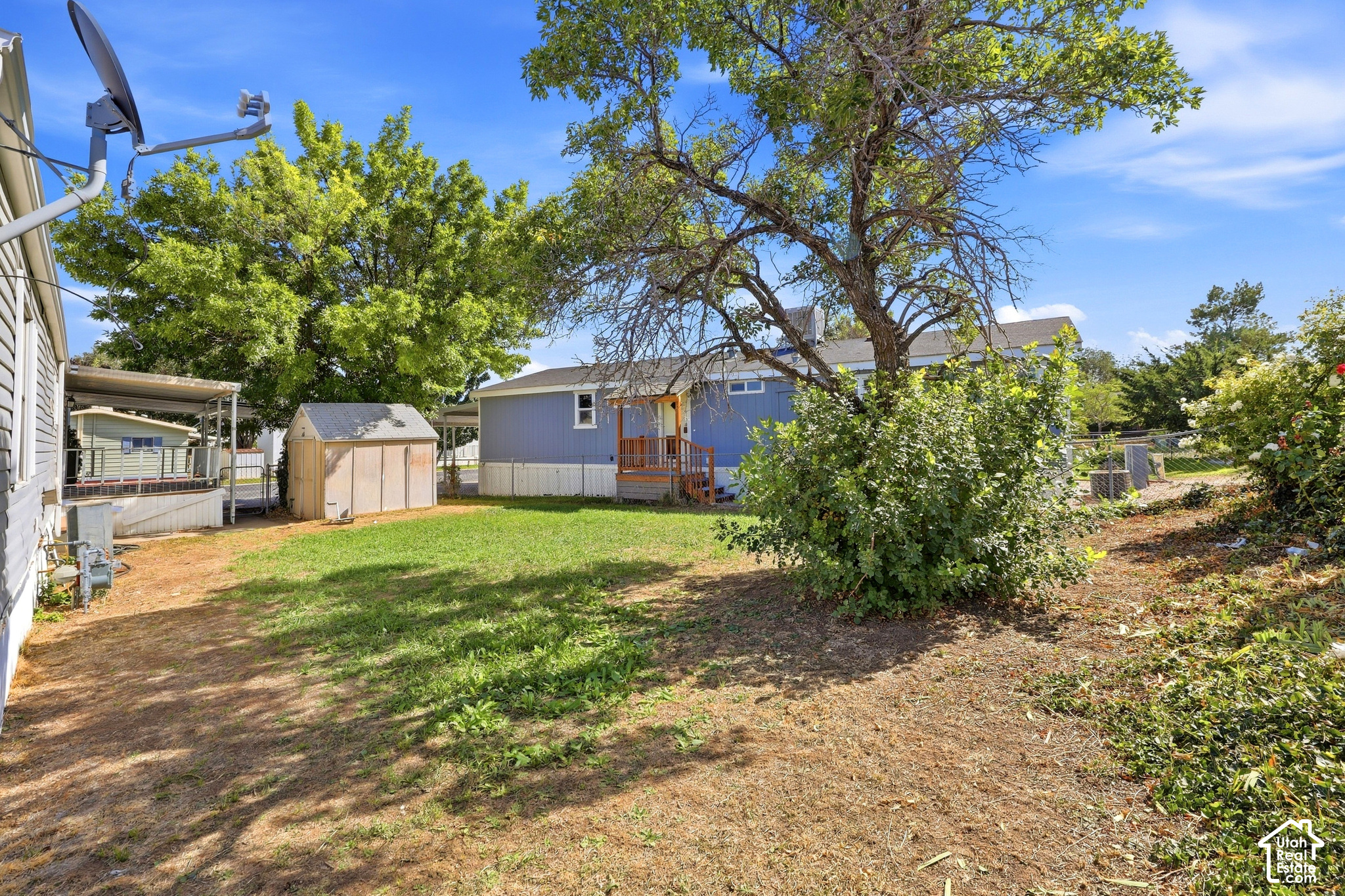 main property photo 23