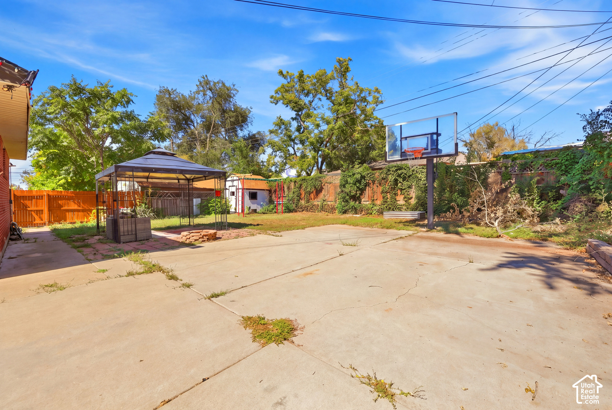 main property photo 22