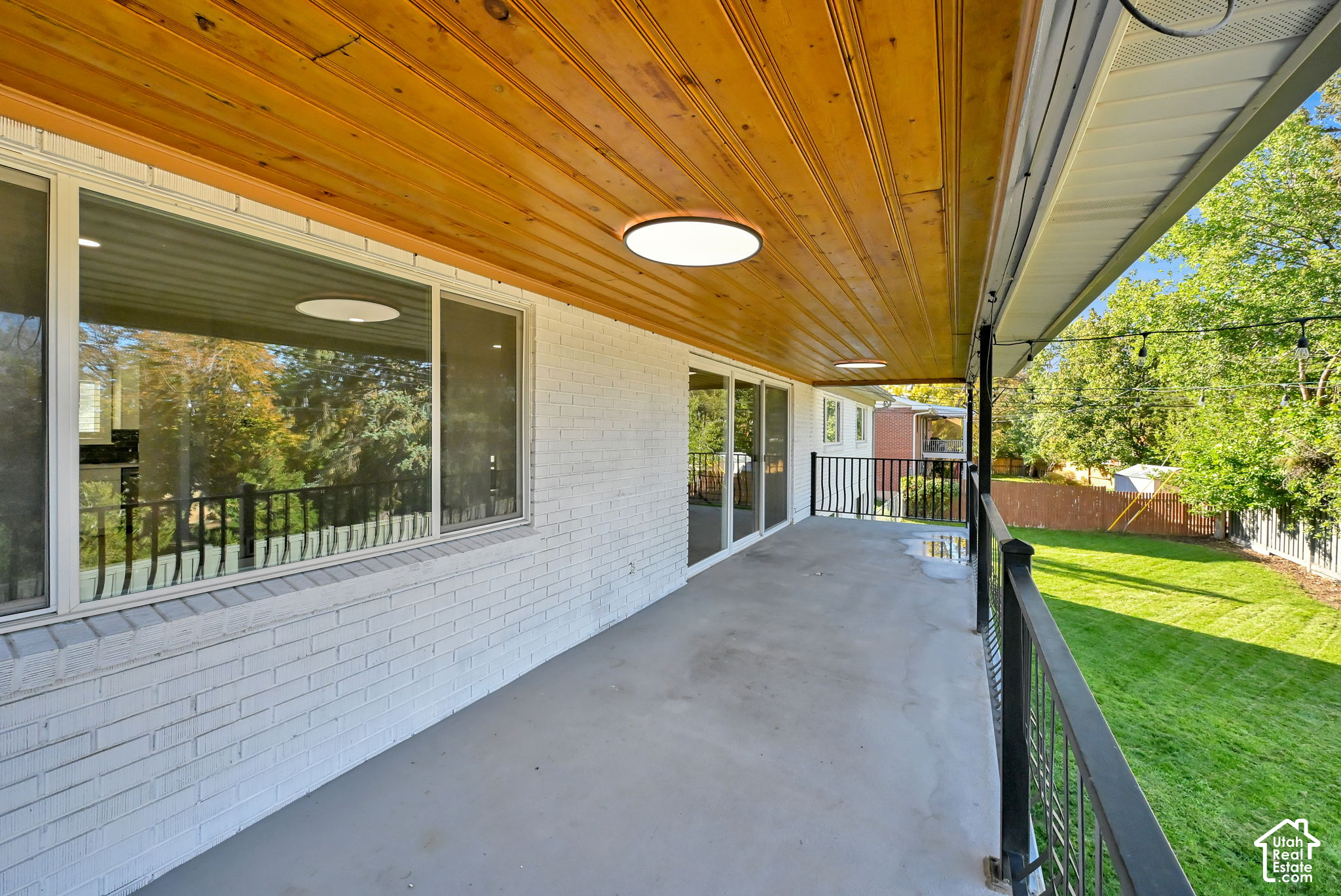main property photo 25