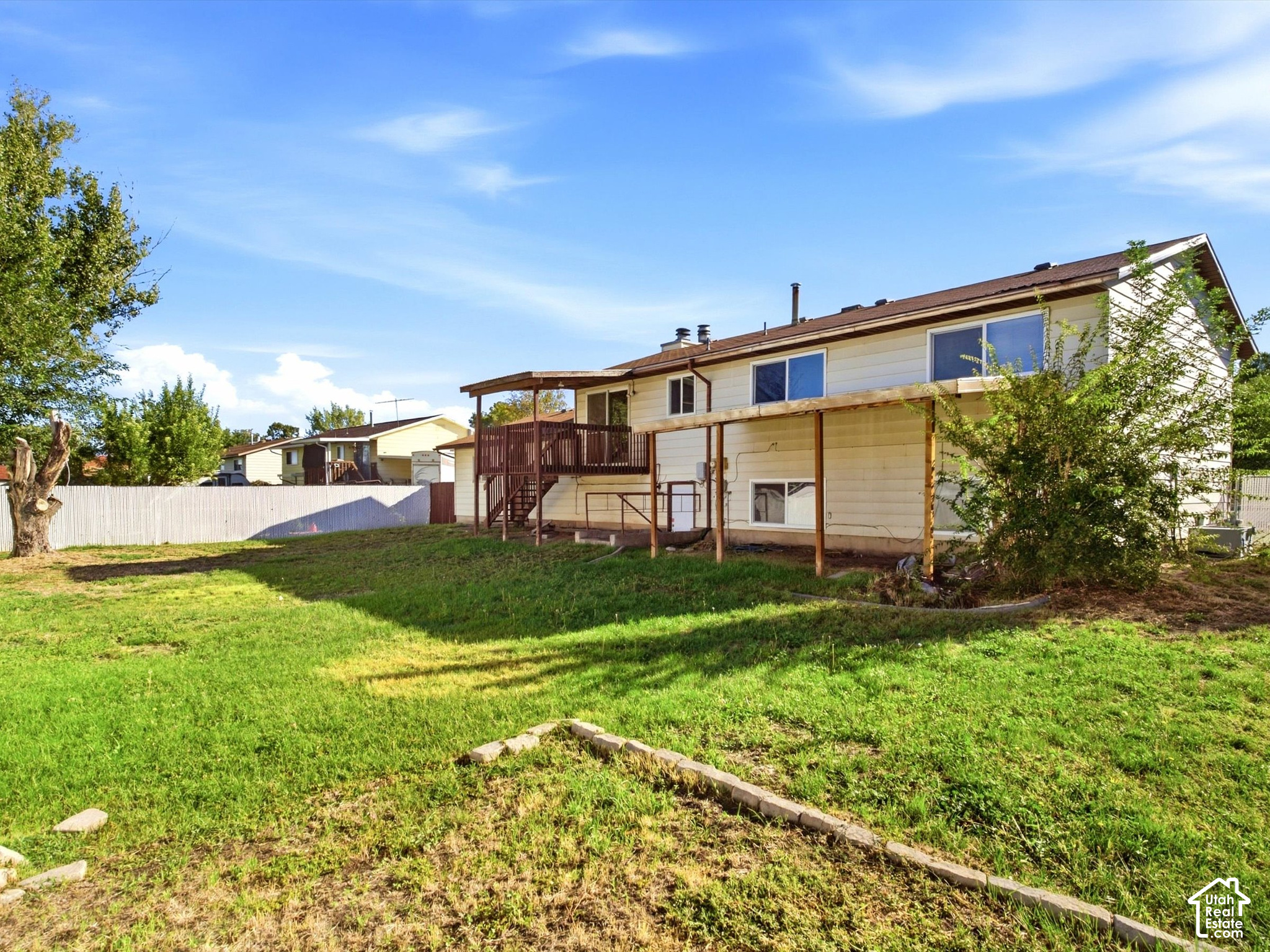 main property photo 13