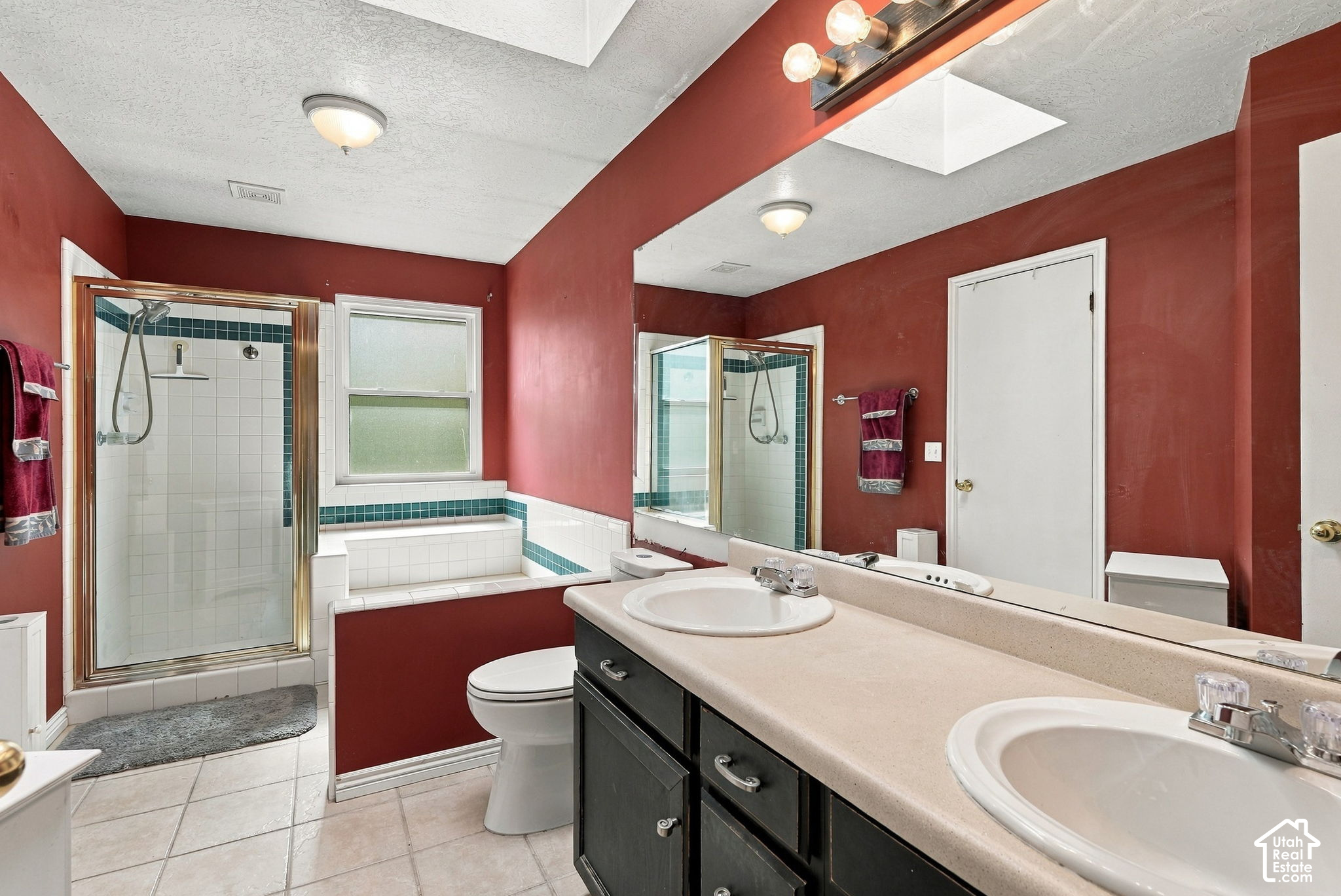 main property photo 11