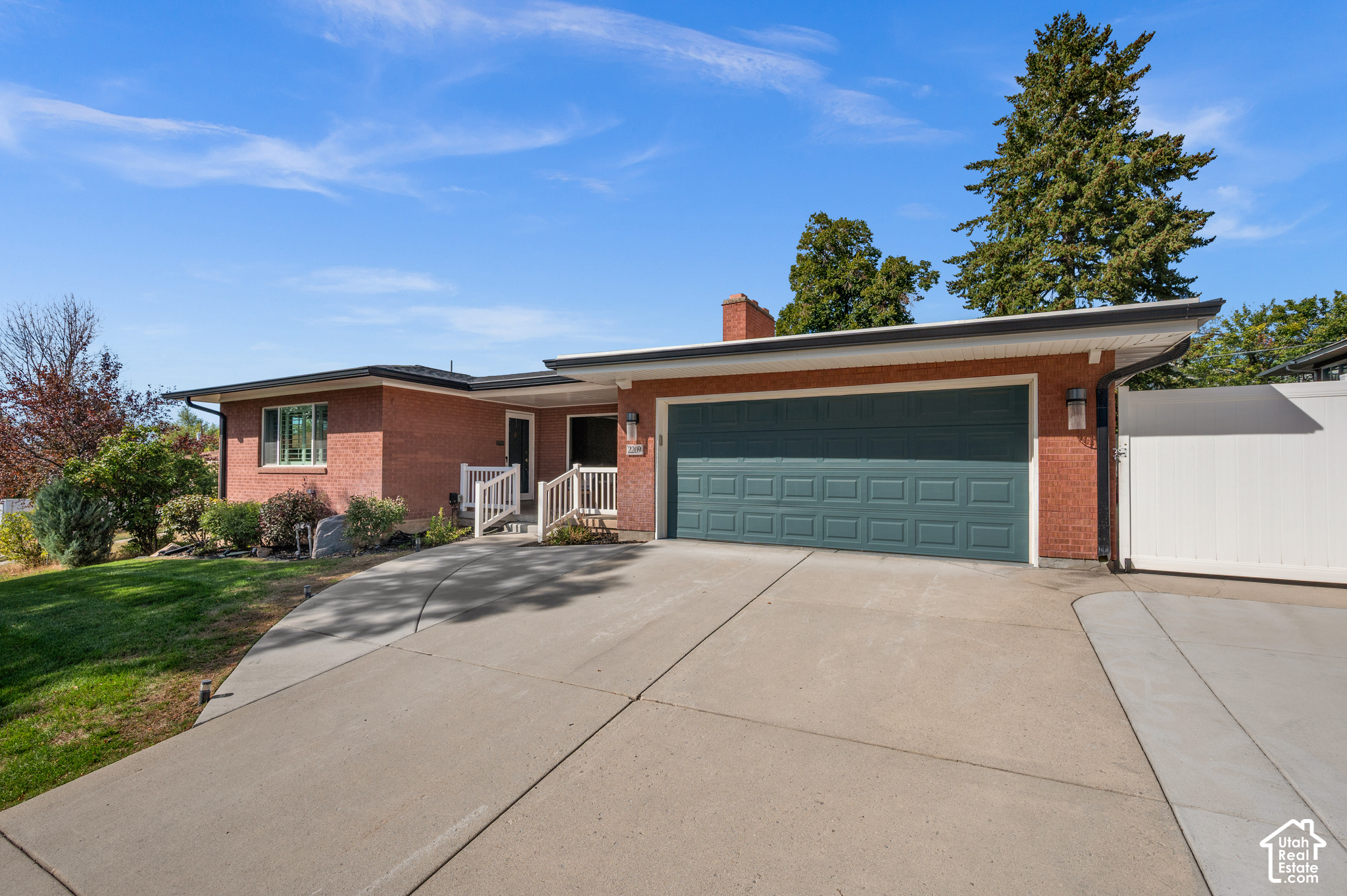 main property photo 20