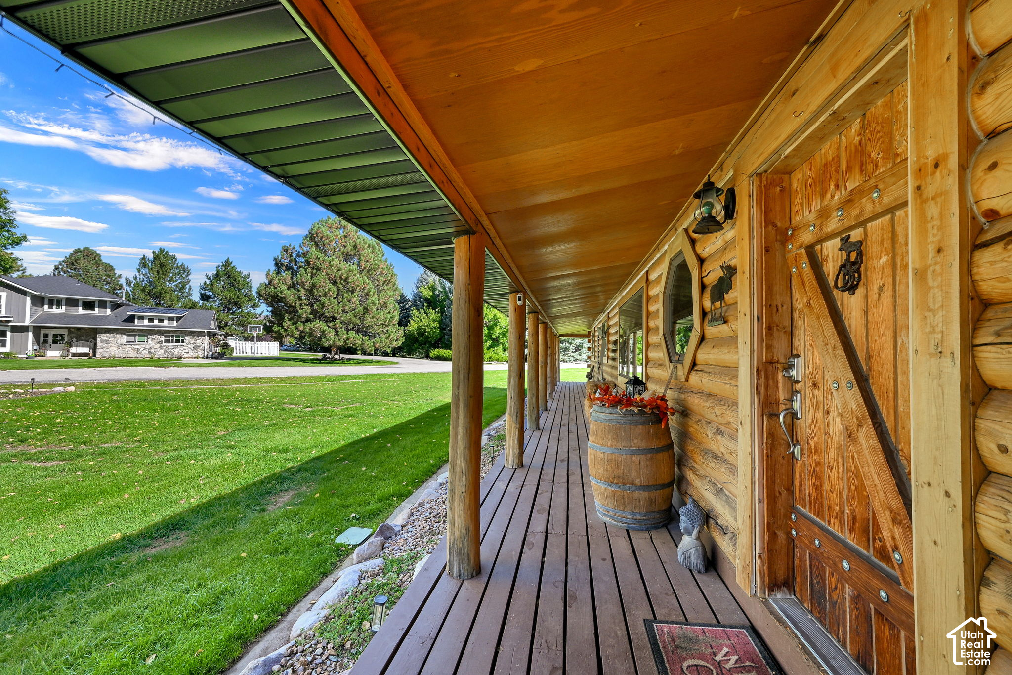 main property photo 36