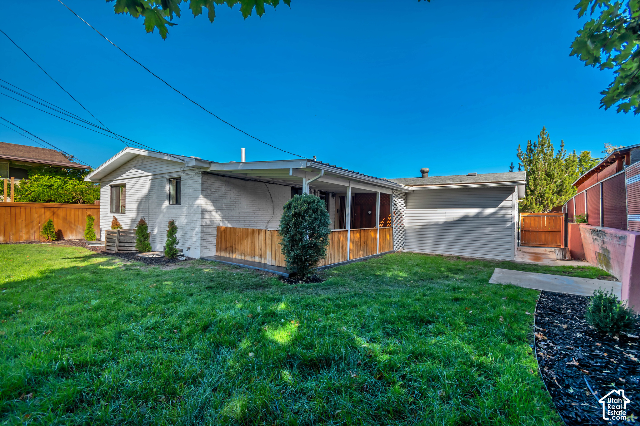 main property photo 26
