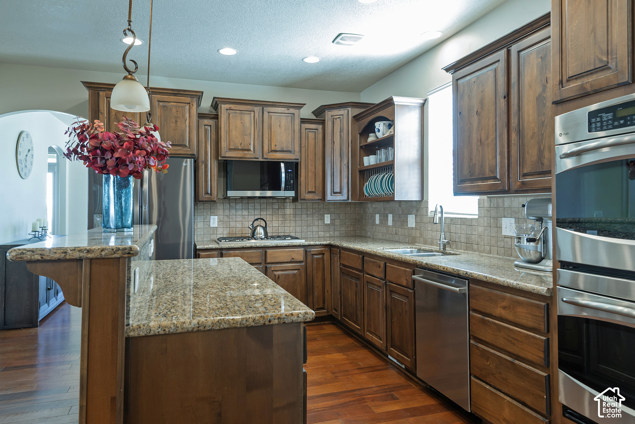 main property photo 14