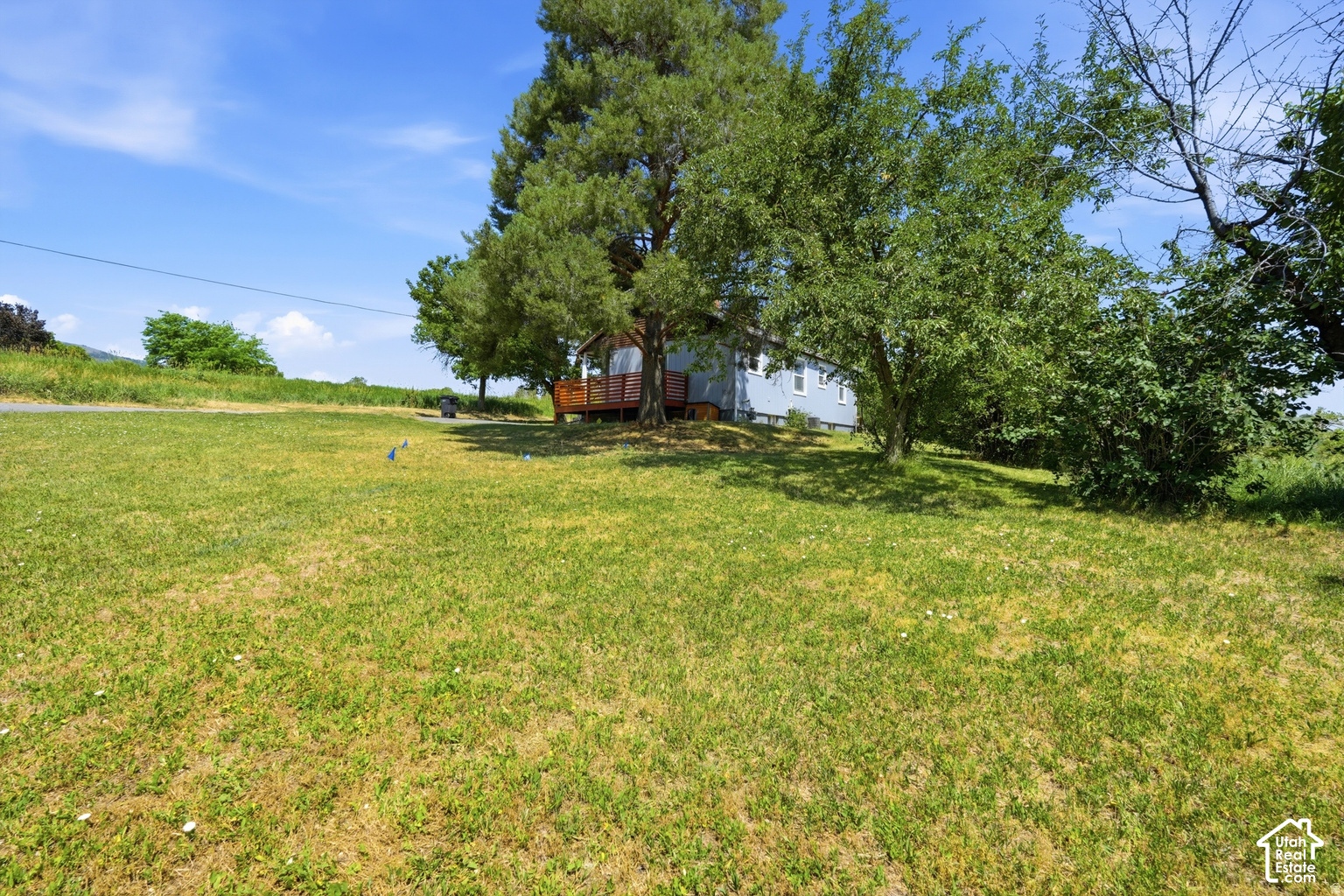 main property photo 23