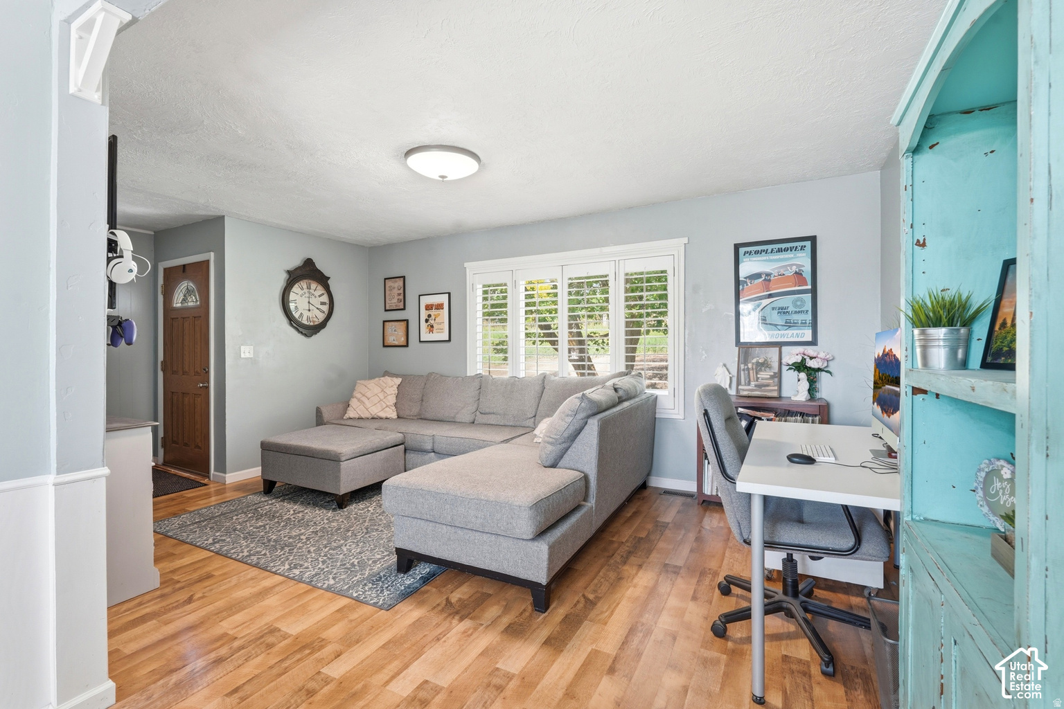 main property photo 9