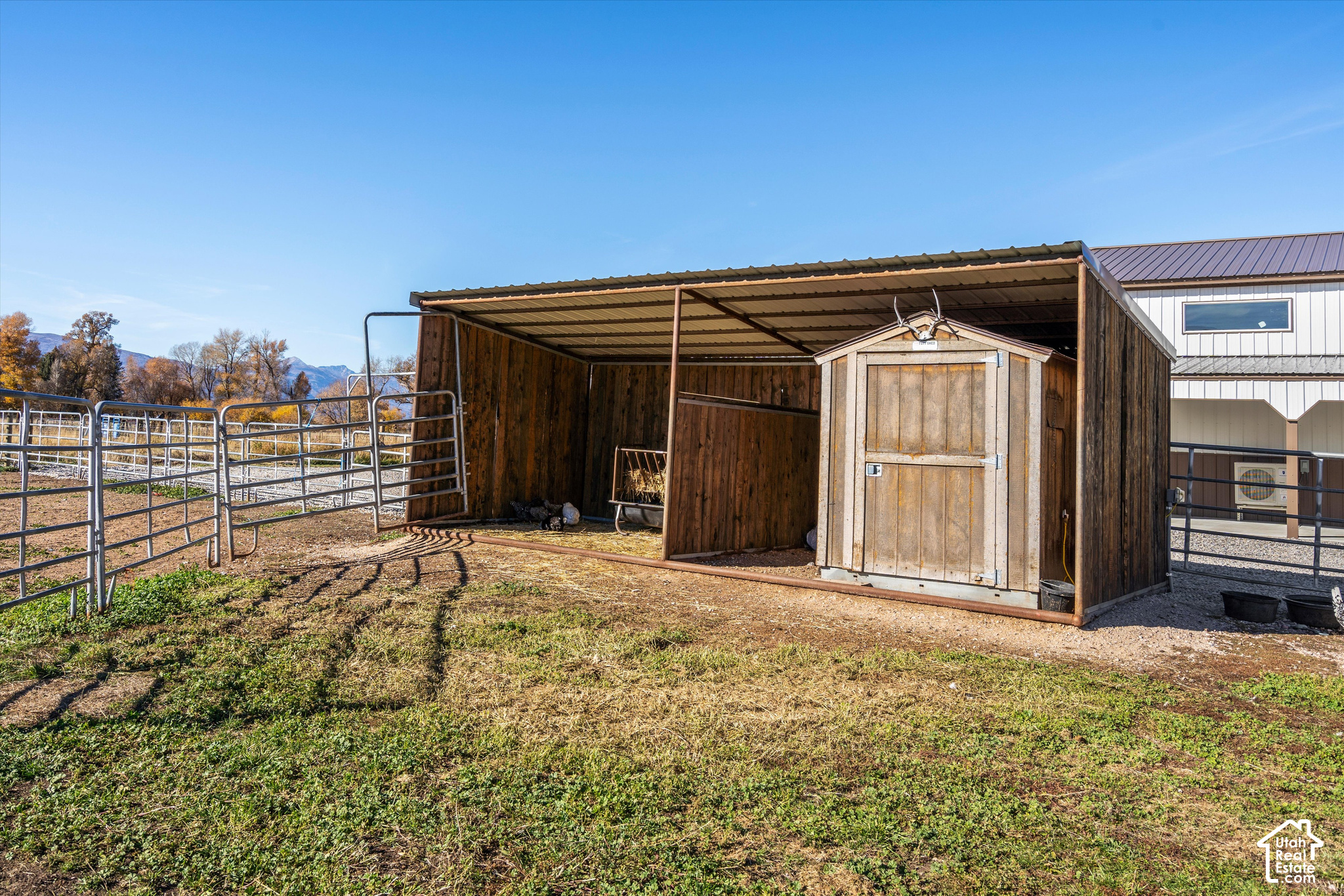 main property photo 44