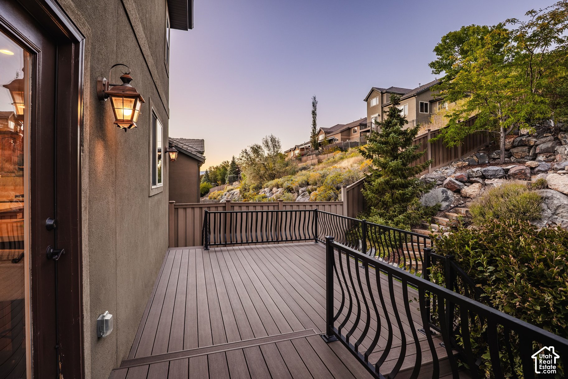 main property photo 50