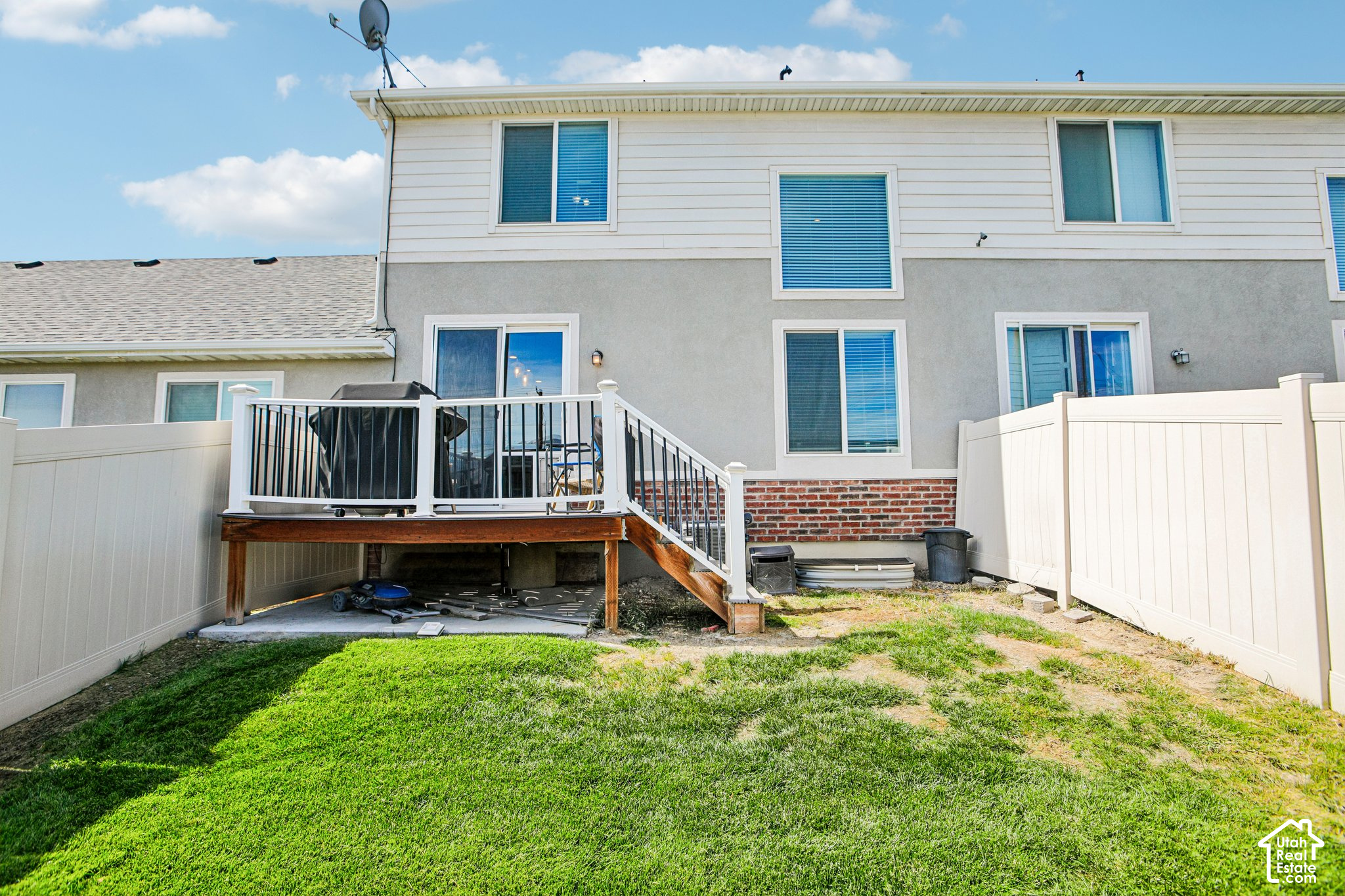 main property photo 14
