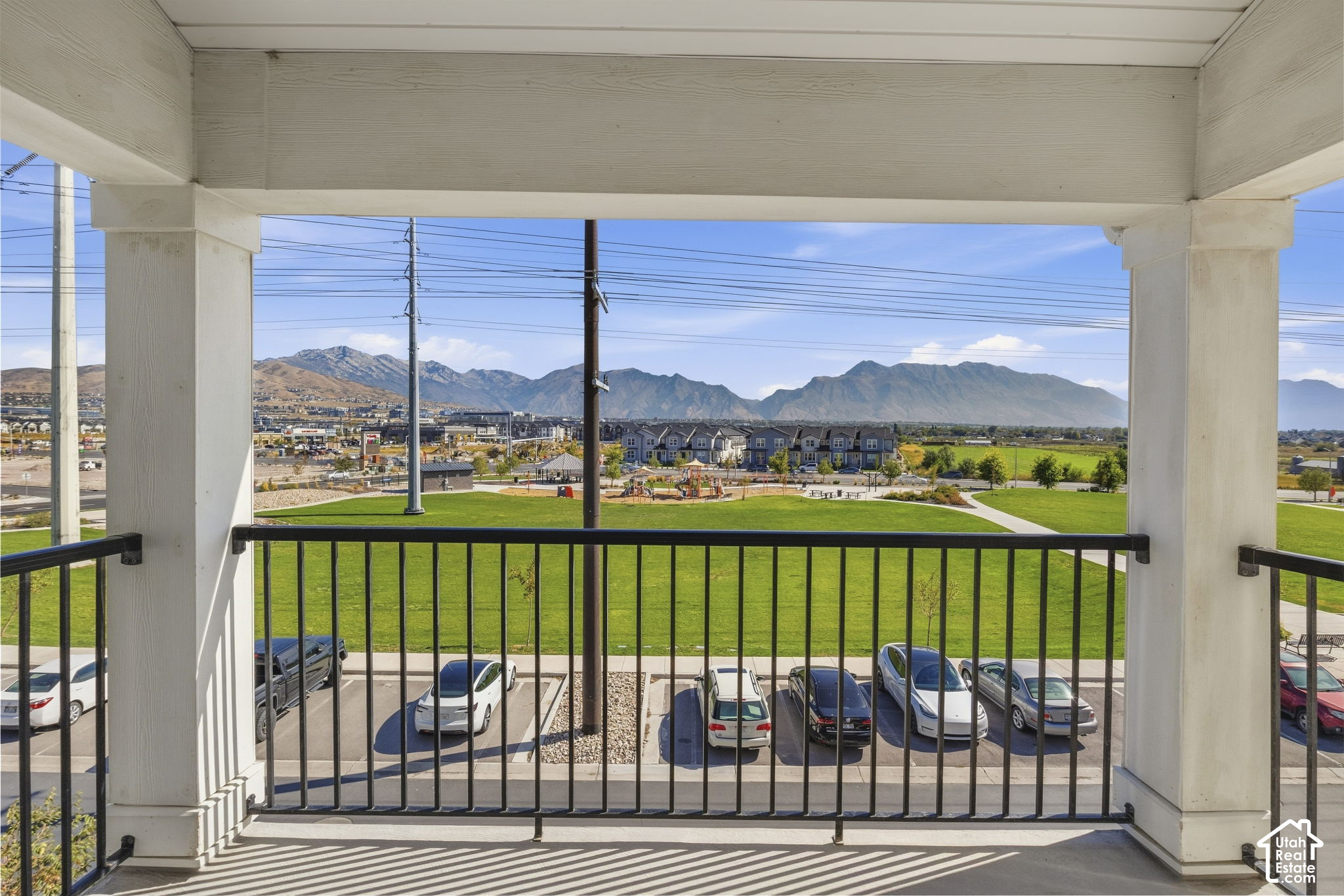 main property photo 3