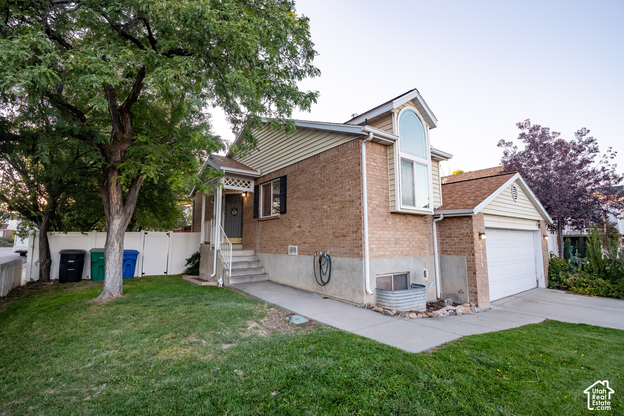 main property photo 18