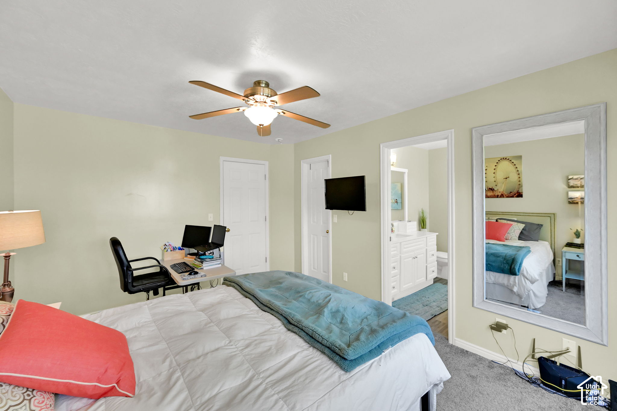 main property photo 17