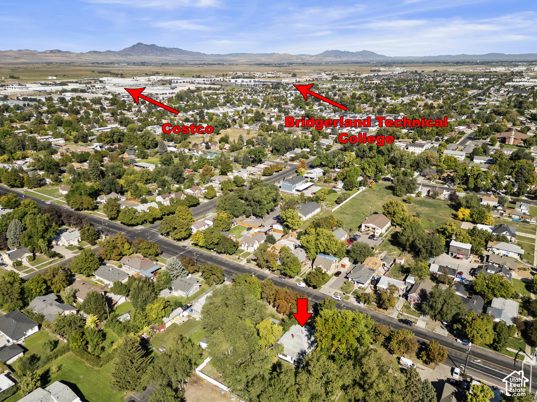 main property photo 32