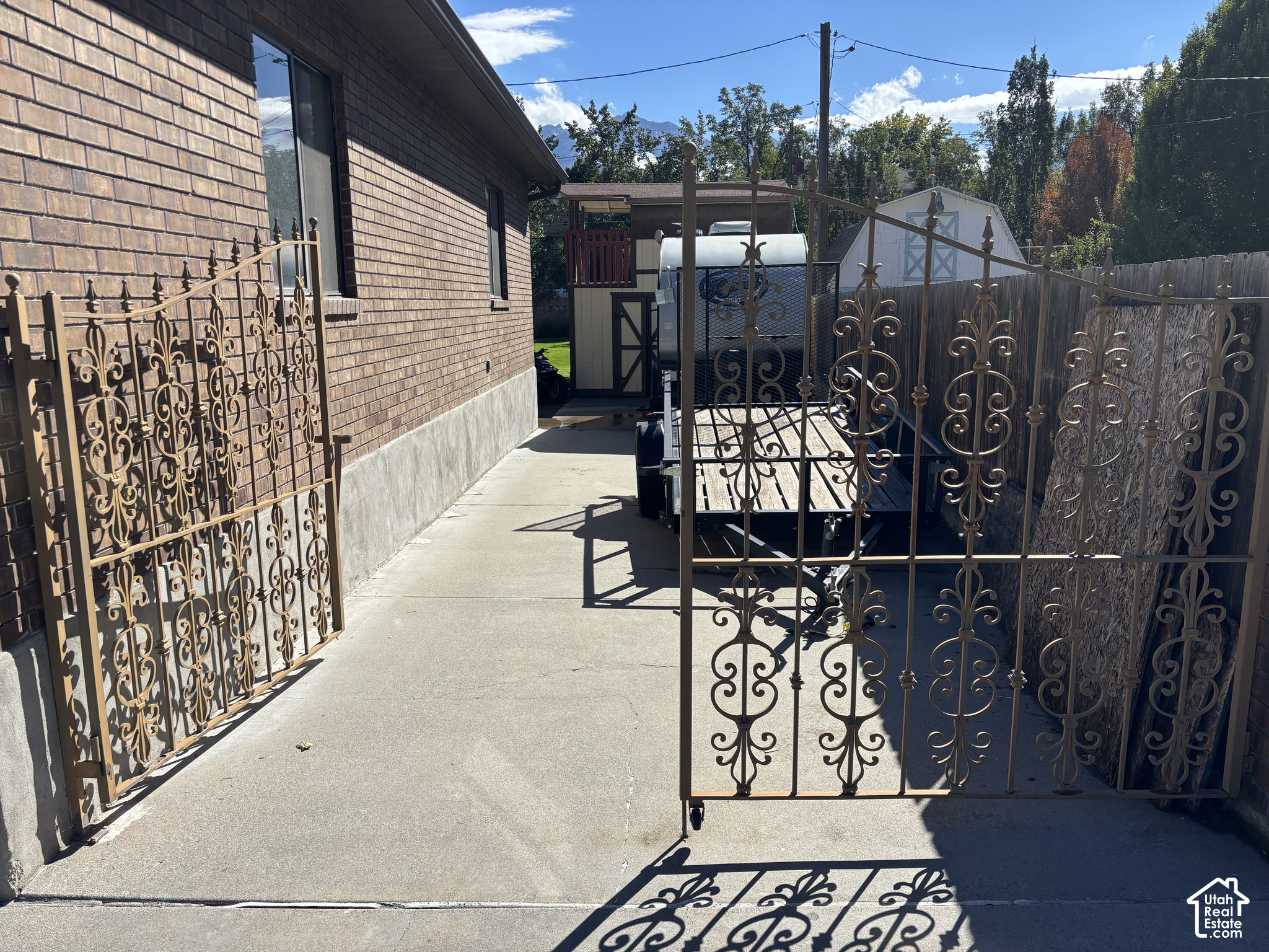main property photo 38