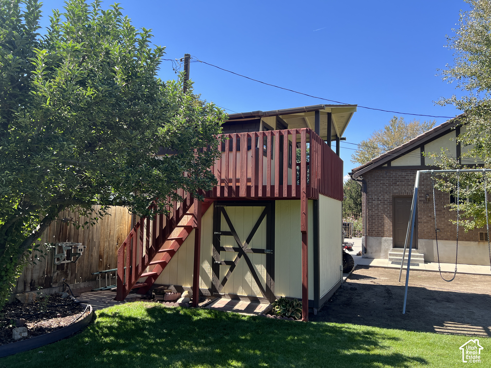 main property photo 41