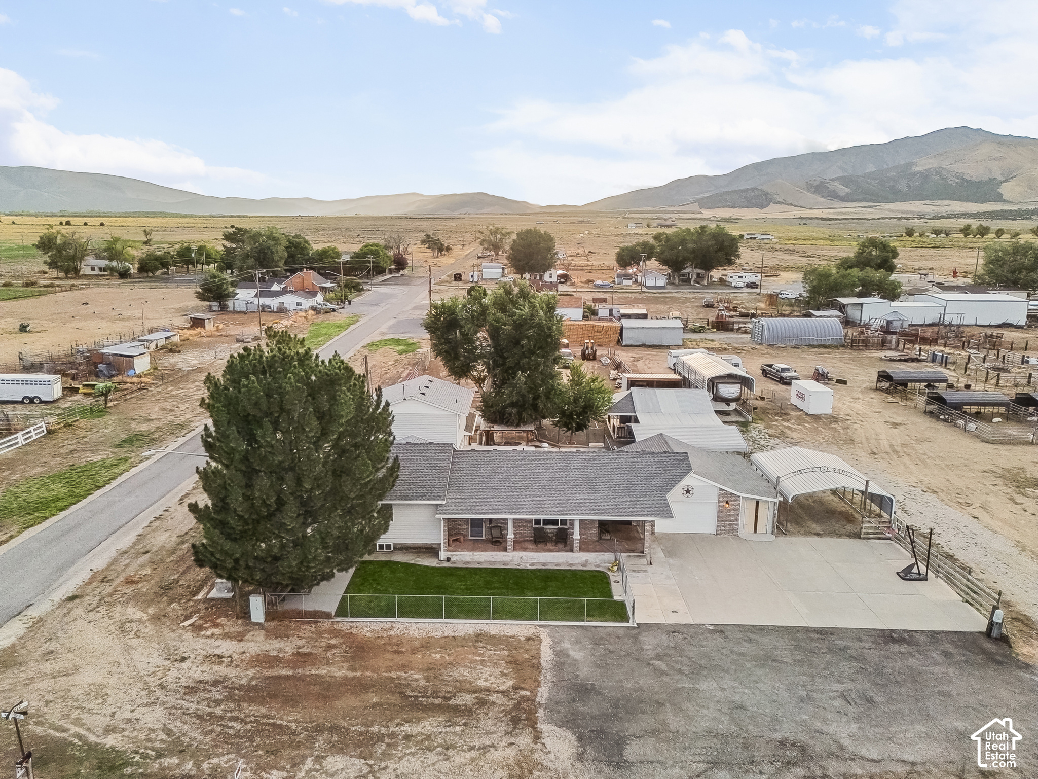main property photo 33