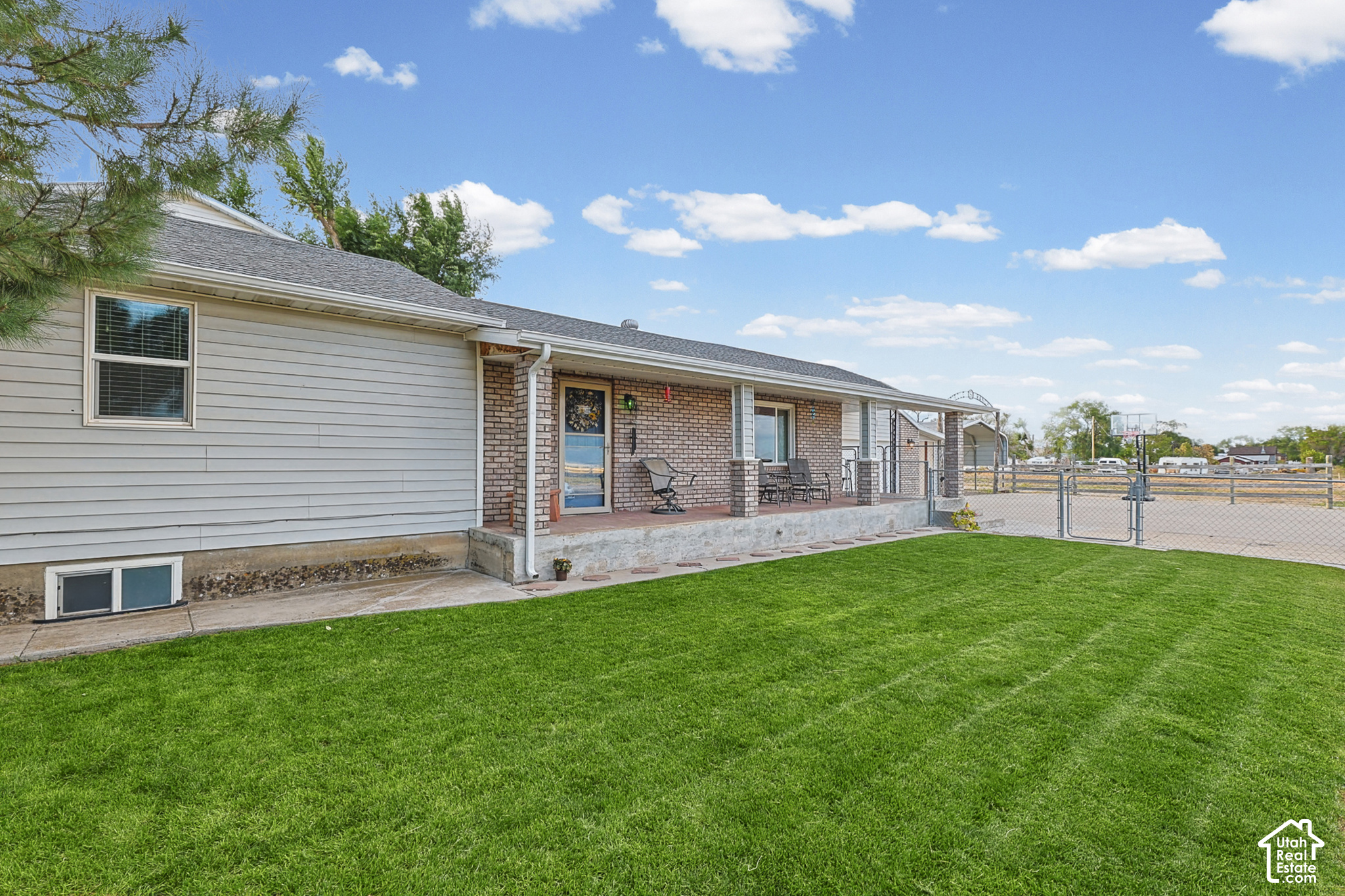 main property photo 67