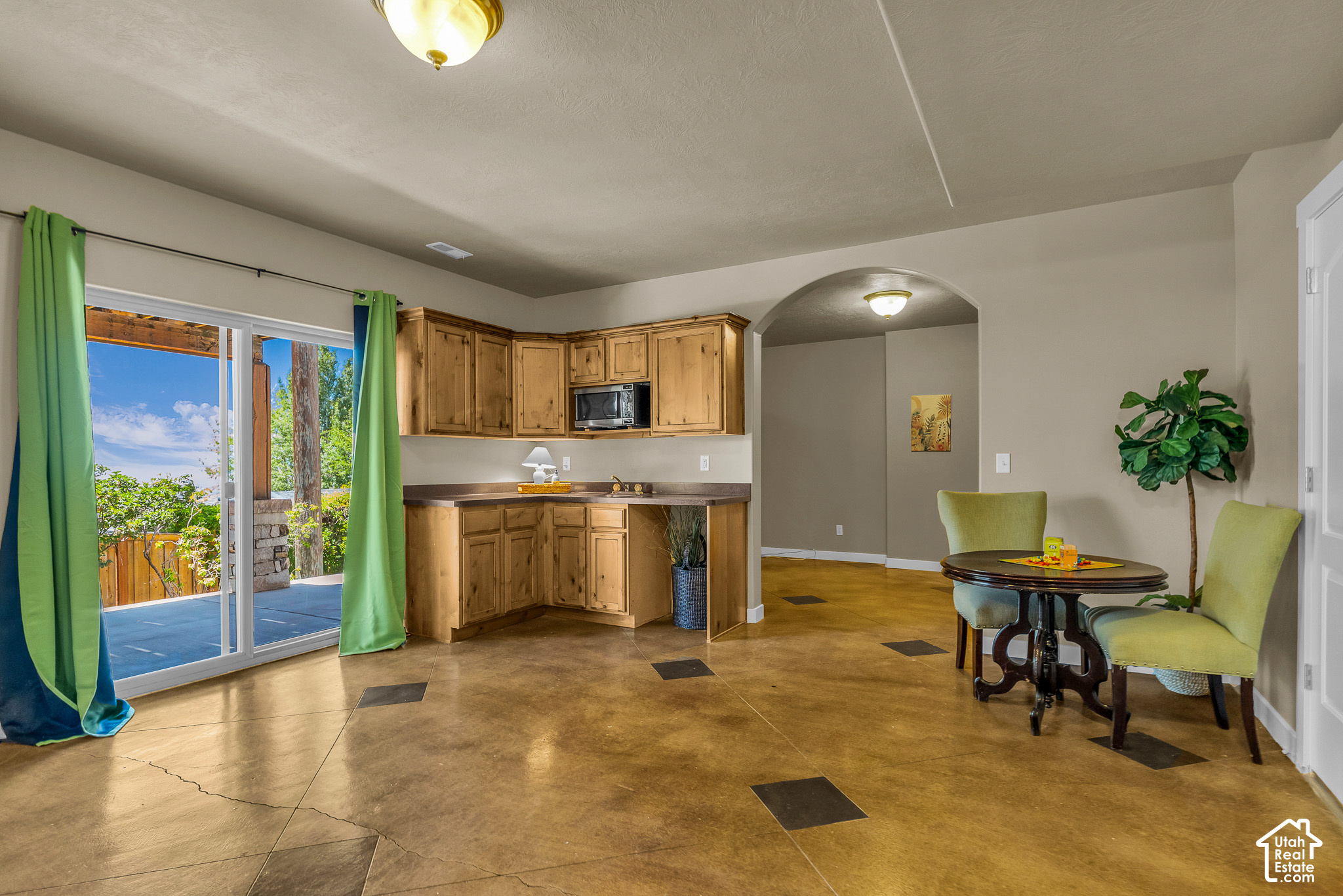 main property photo 43