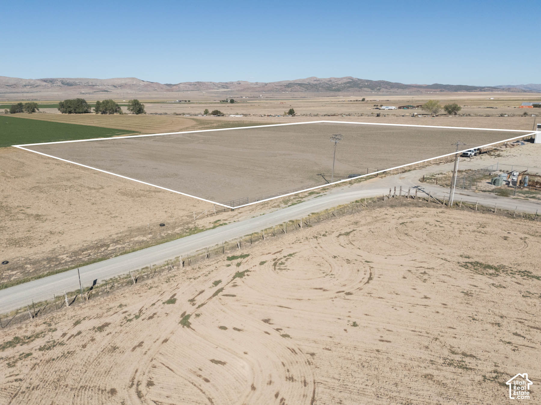 main property photo 4