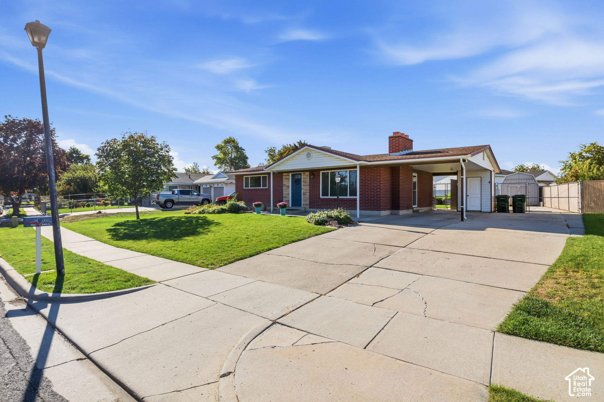 main property photo 4