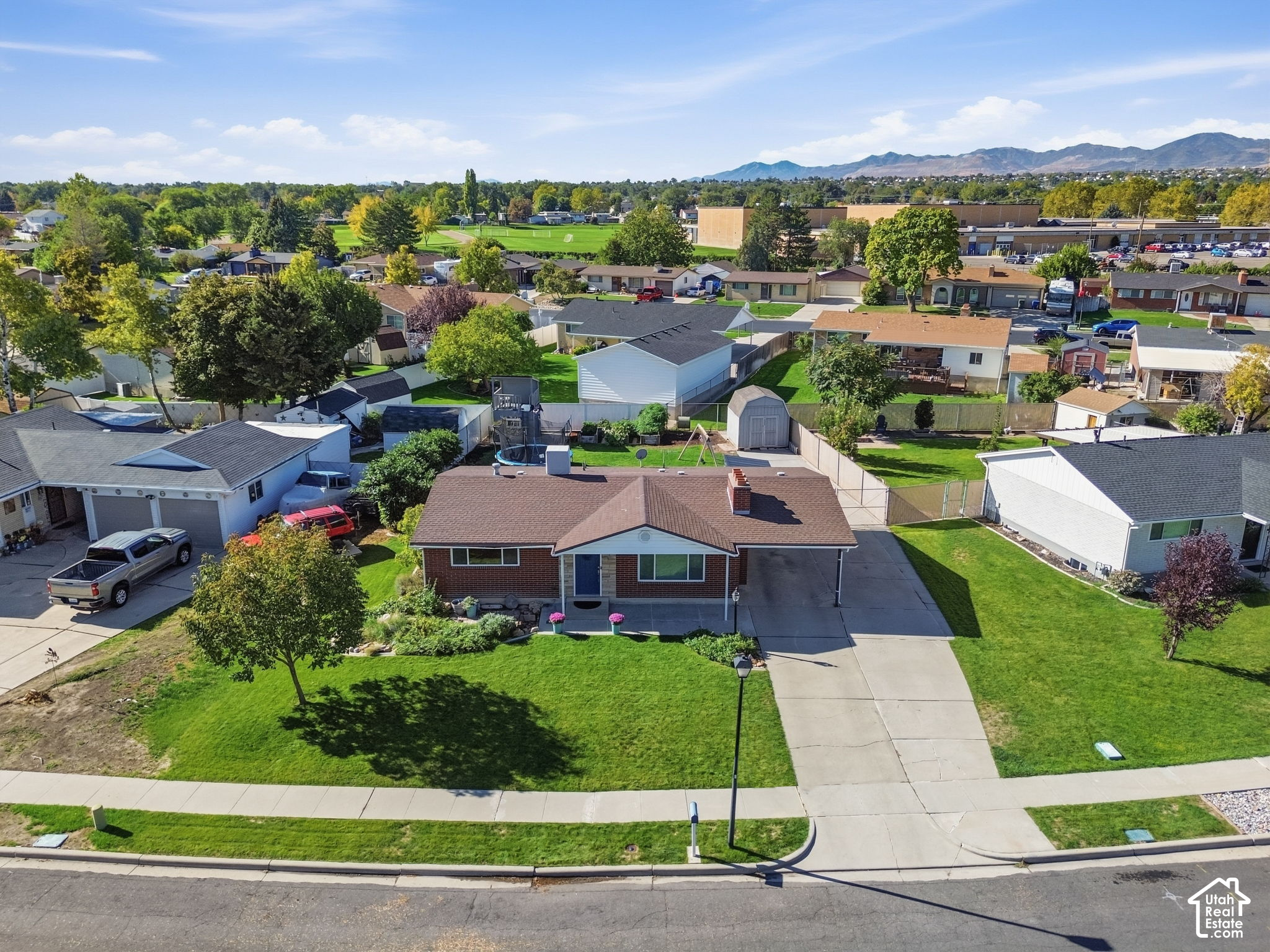 main property photo 5