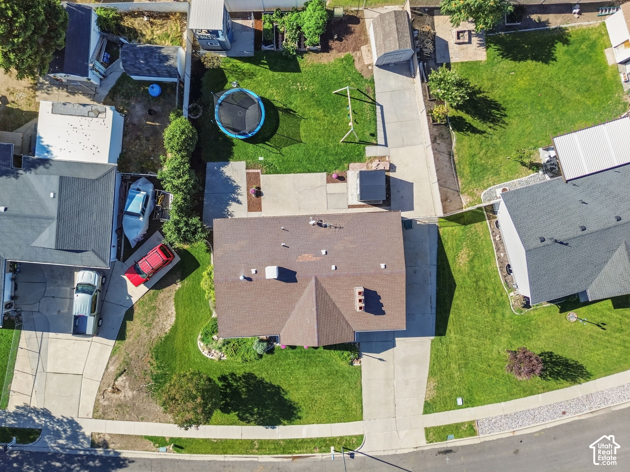 main property photo 8