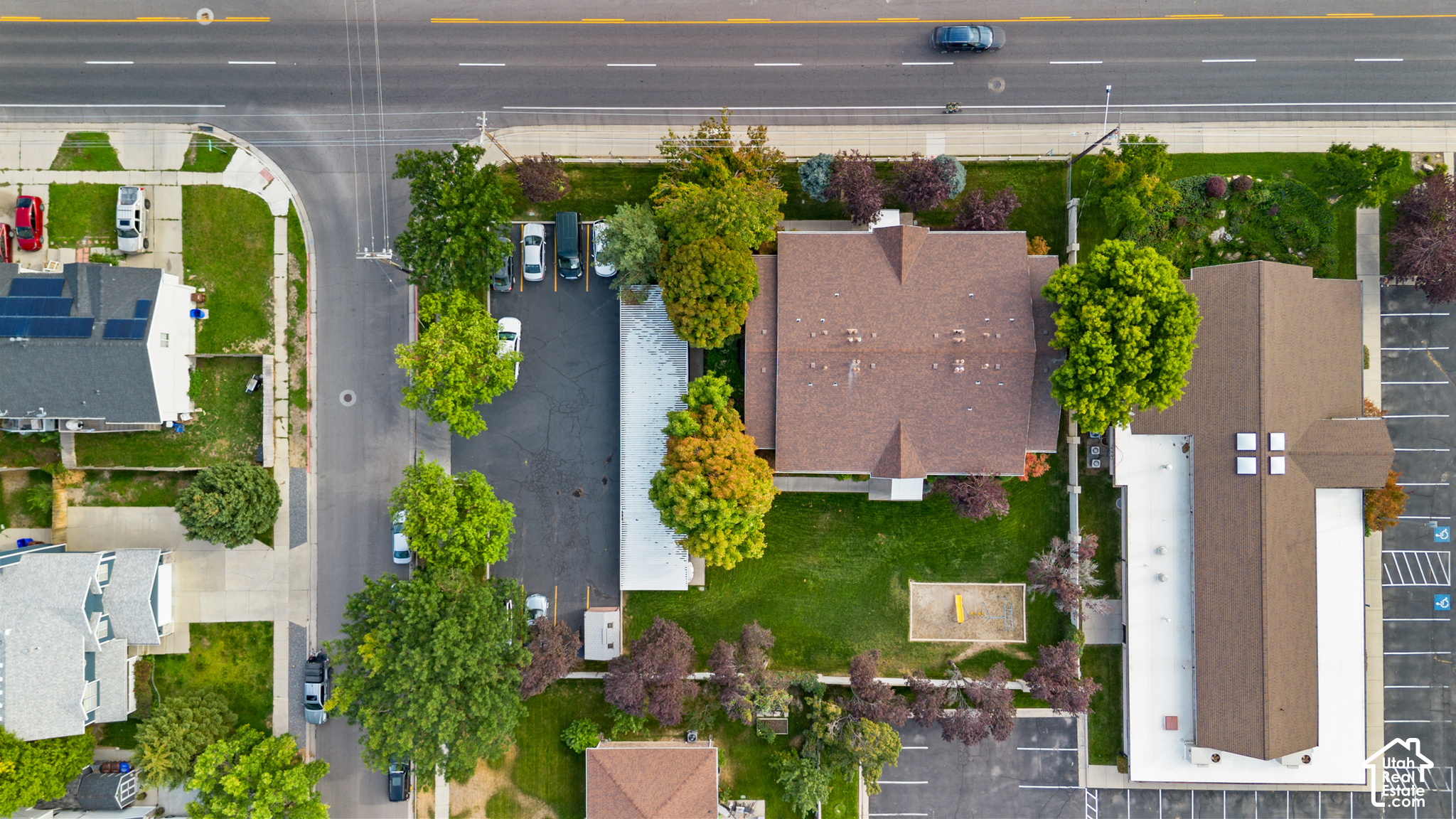 main property photo 24