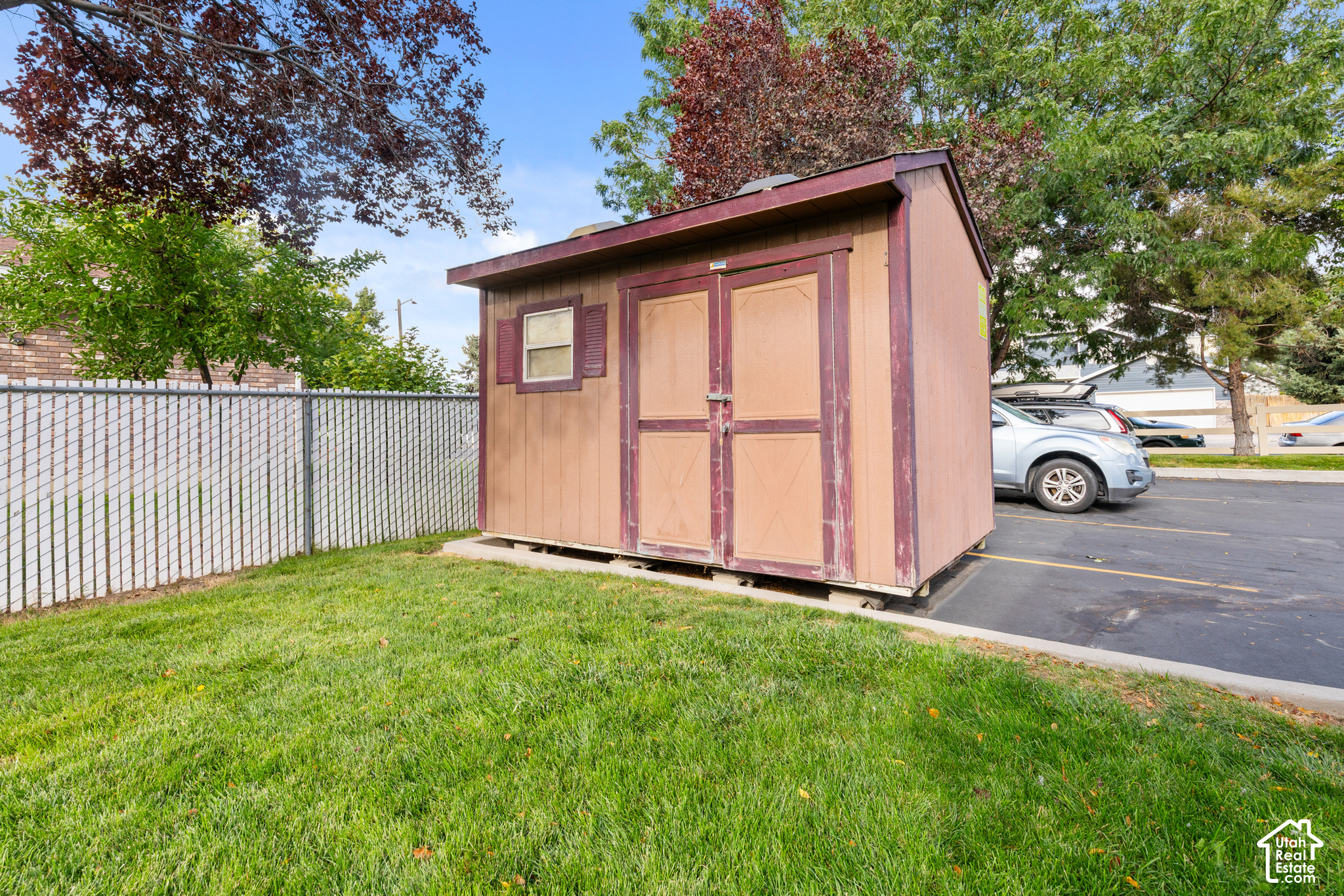 main property photo 43