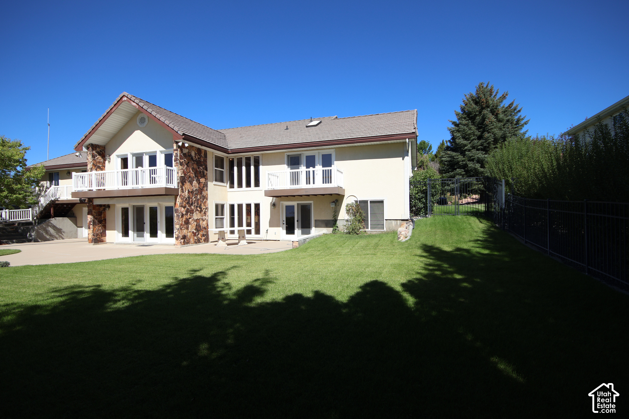 main property photo 68