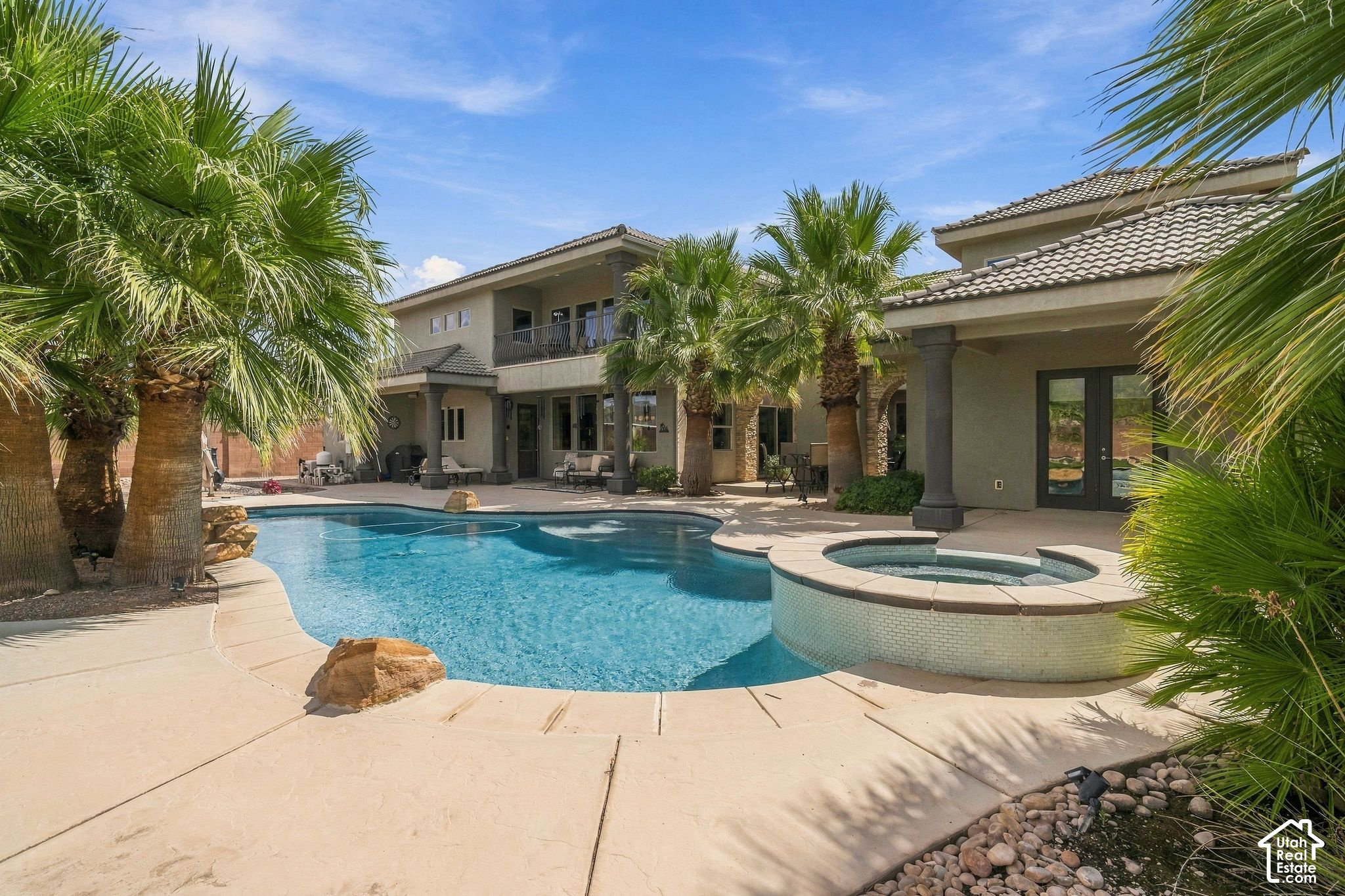 main property photo 31