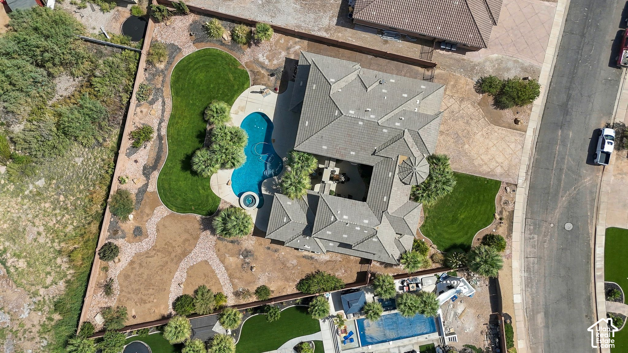 main property photo 67